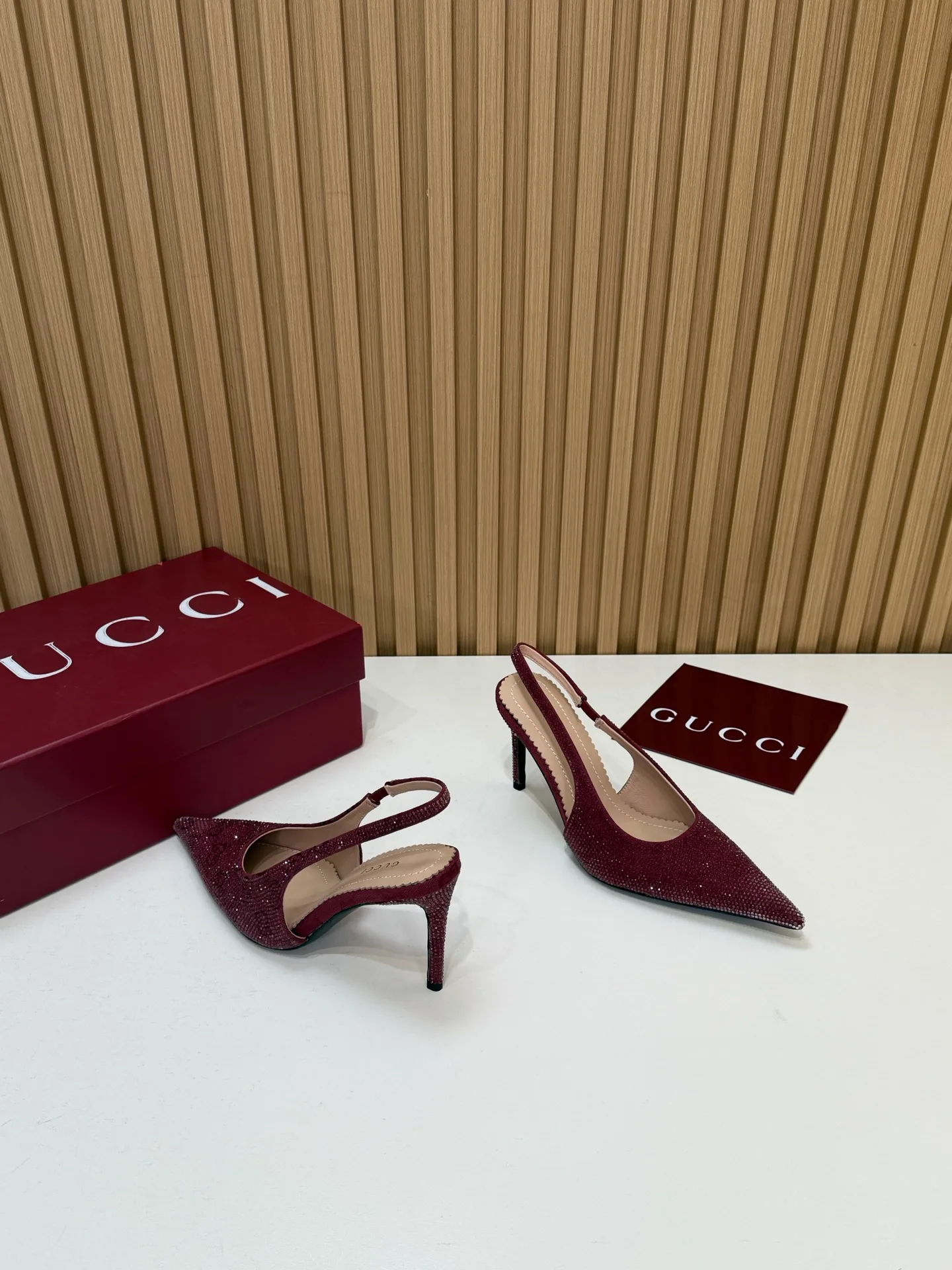 Туфли Женские Gucci 18676785