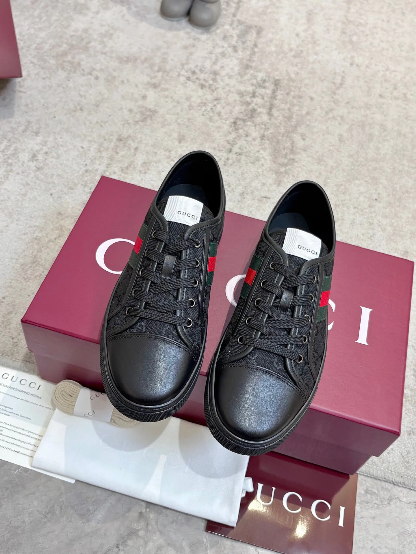 Кроссовки Женские Gucci 18901600