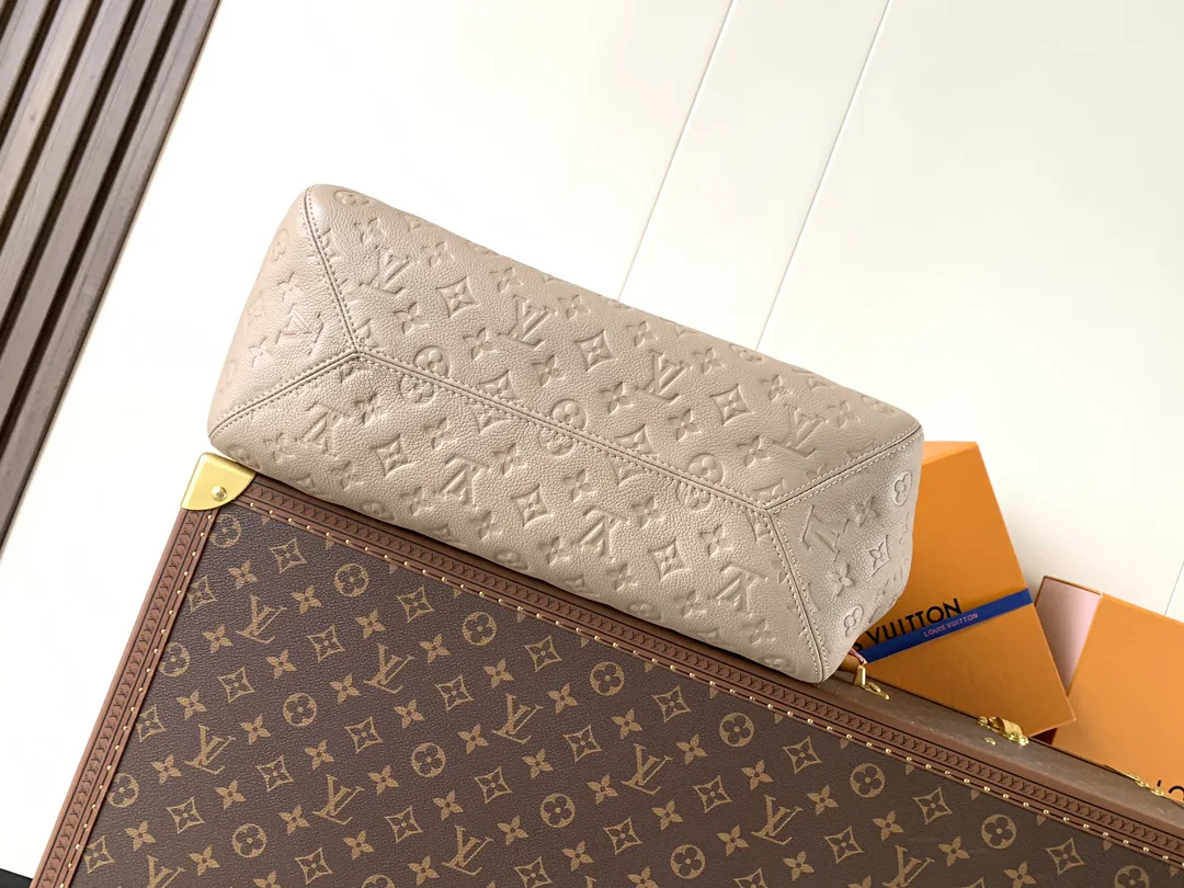 Классические Сумки Женские Louis Vuitton 11872296