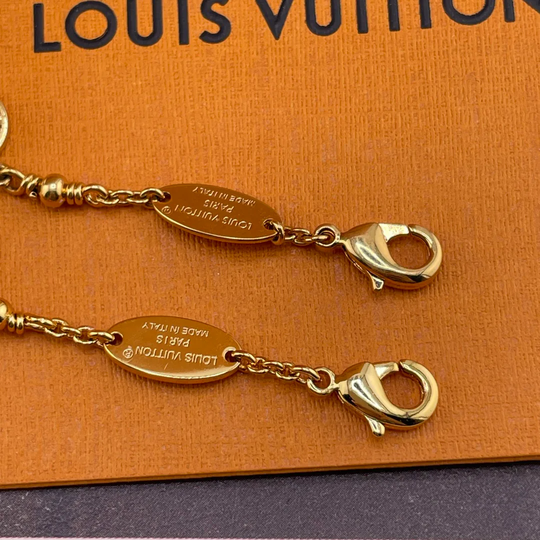 Бижутерия Louis Vuitton 18441628