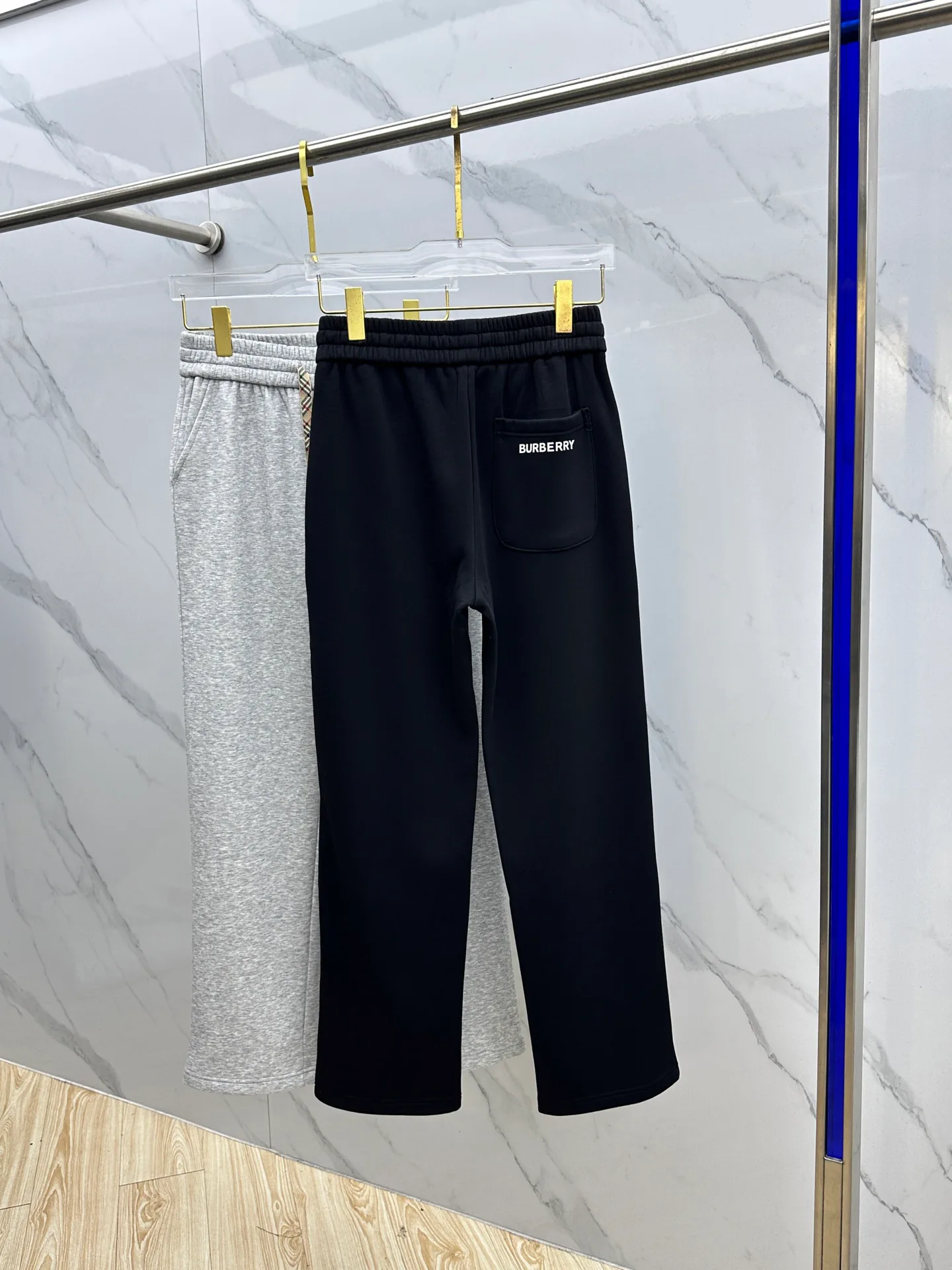 Брюки Мужские Burberry 18246677