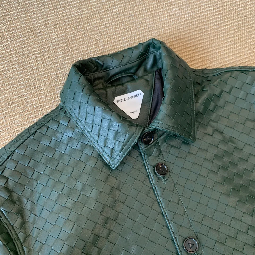 Кожаные Куртки И Дублёнки Женские Bottega Veneta 17930822