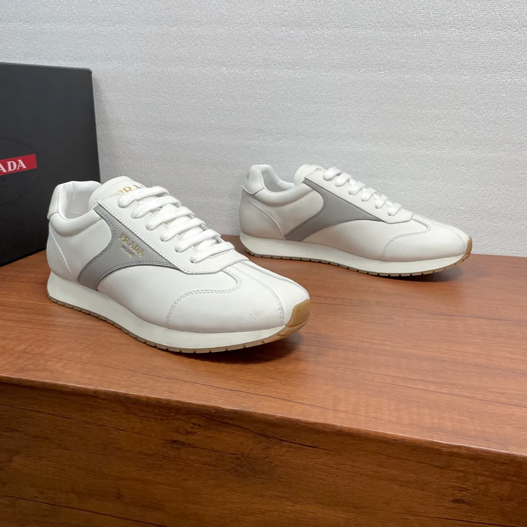 Кроссовки Мужские Prada 11426379