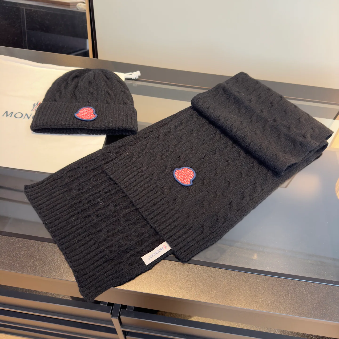 Шарфы Moncler 663356