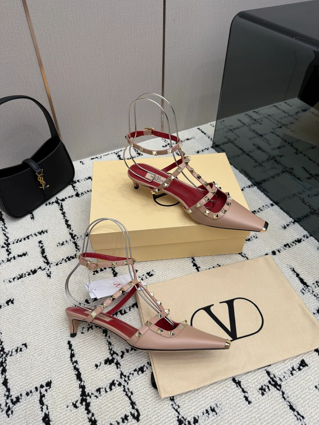 Босоножки Женские Valentino 17594505