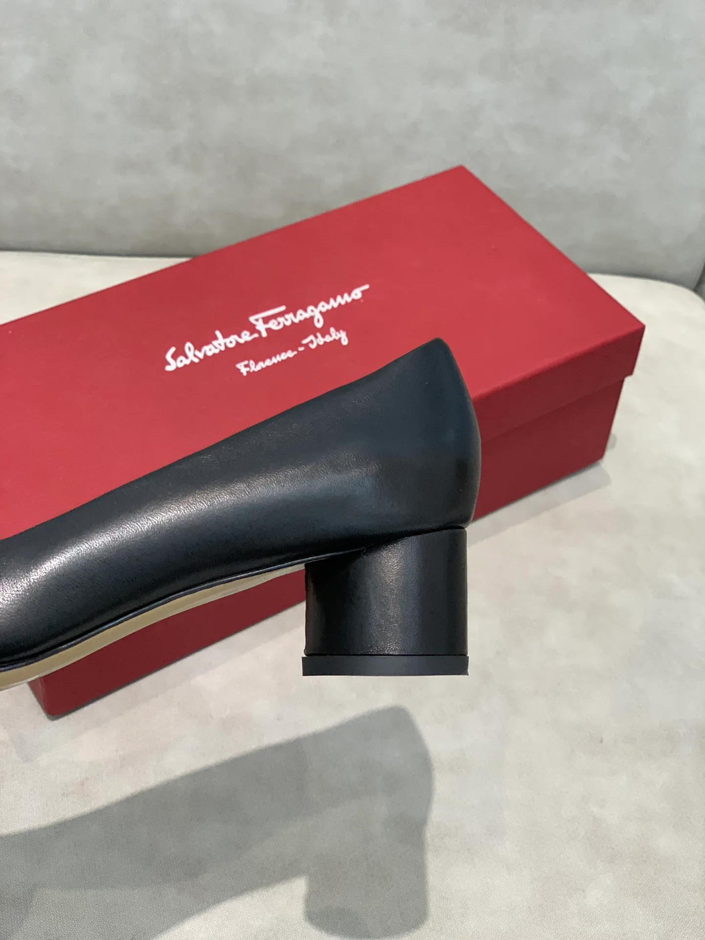 Туфли Женские Salvatore Ferragamo 11675495