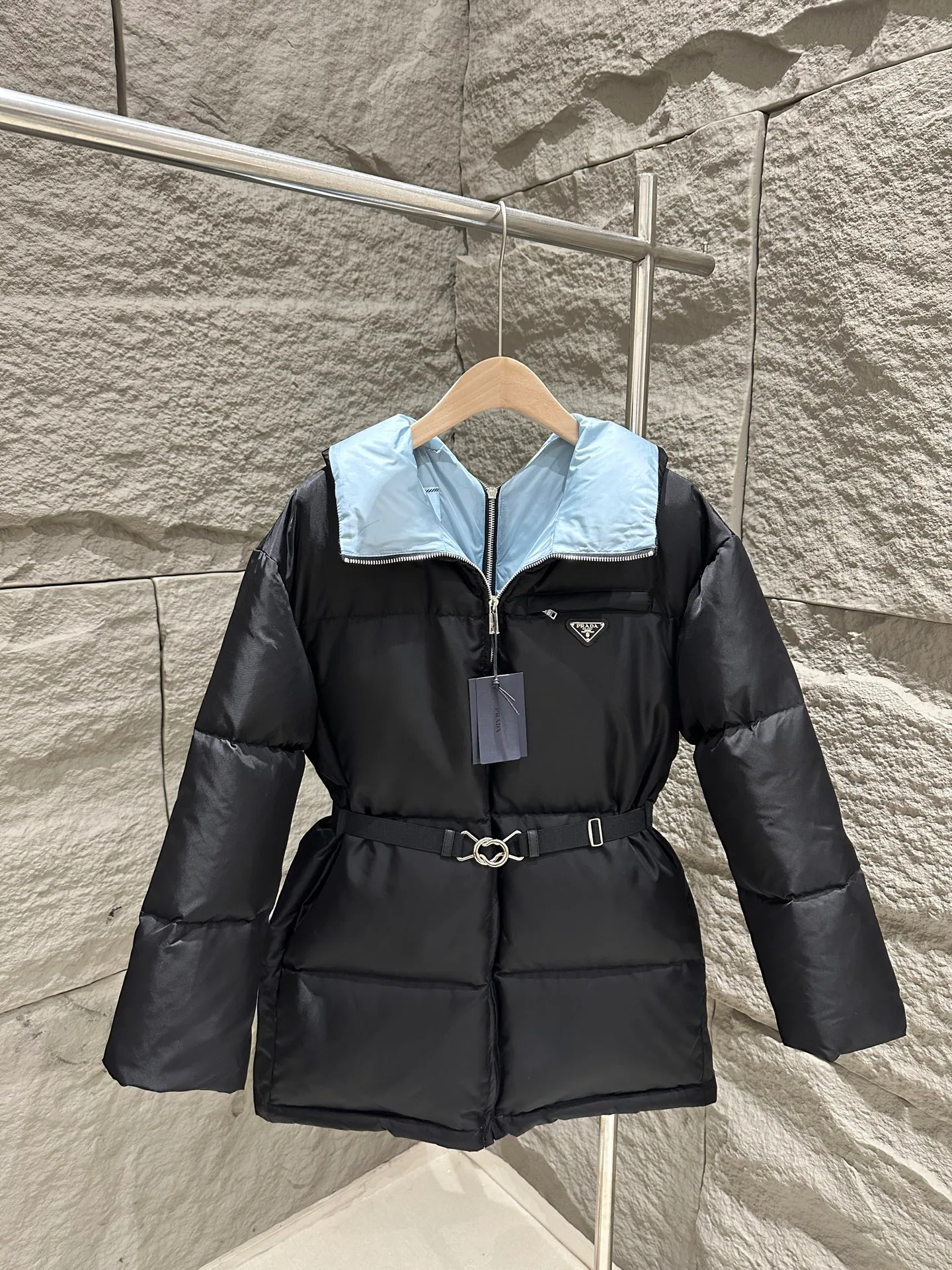Куртки И Пуховики Женские Prada 18411262