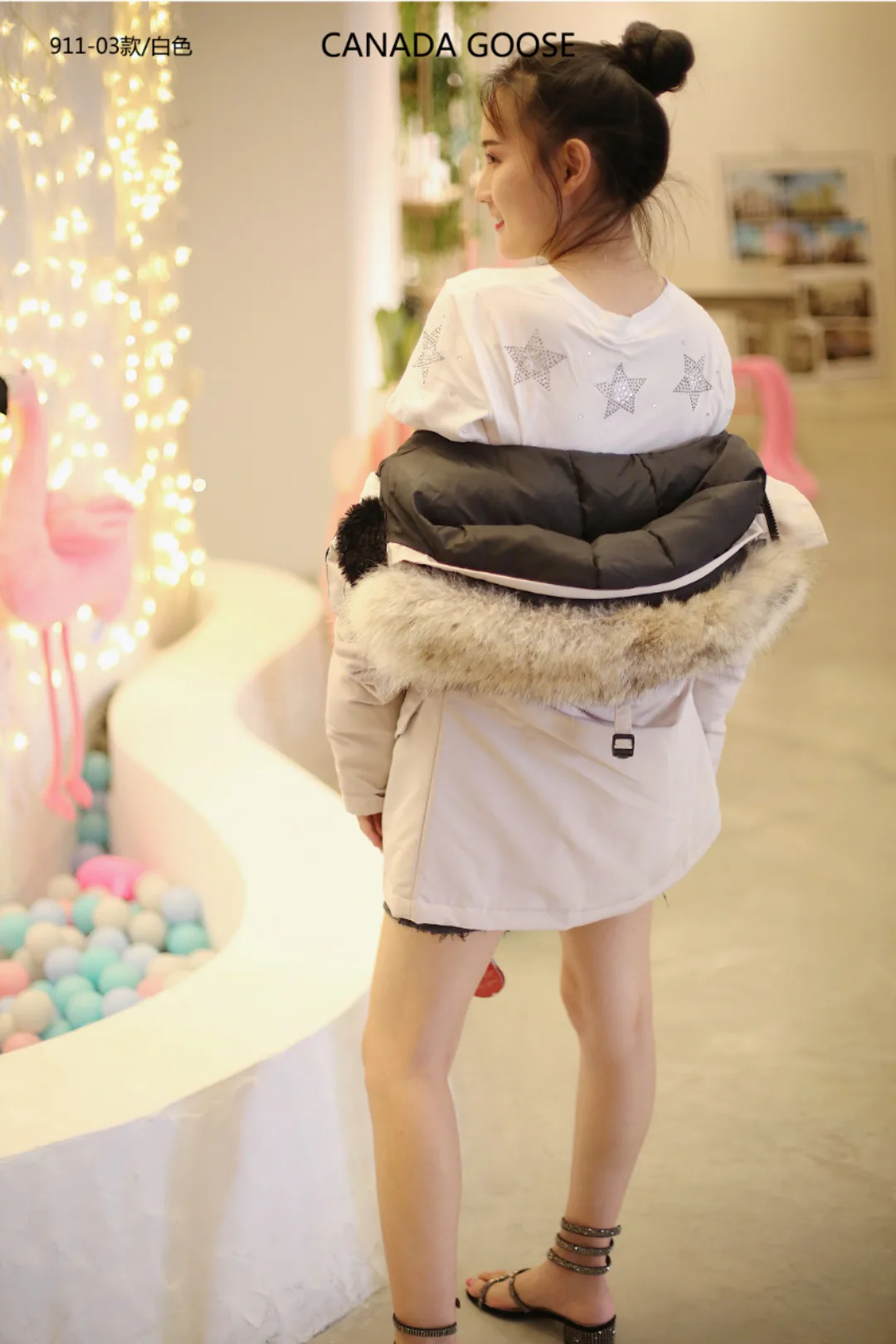 Пуховики Женские Canada Goose 64121