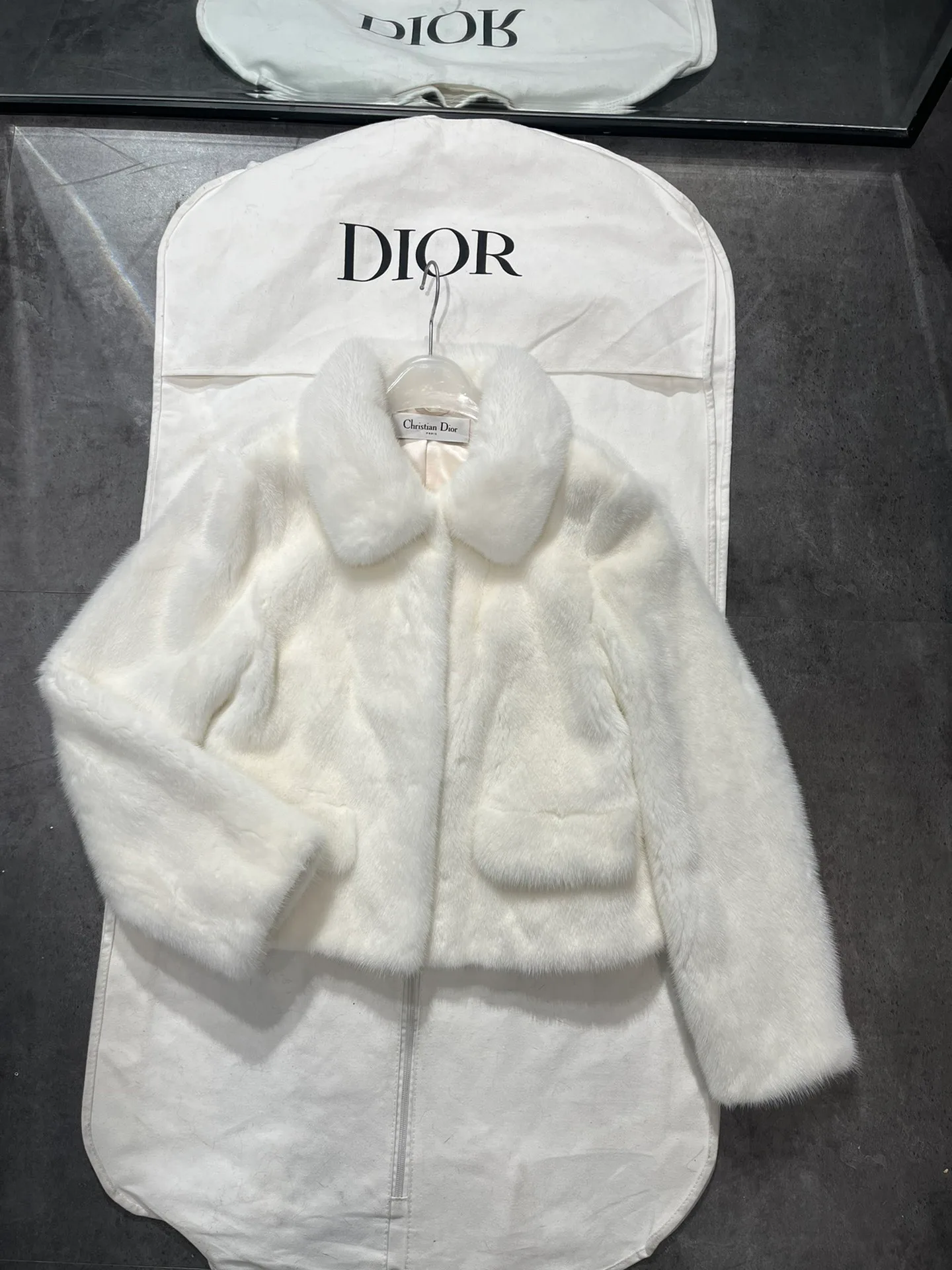 Шубы Женские Christian Dior 567426