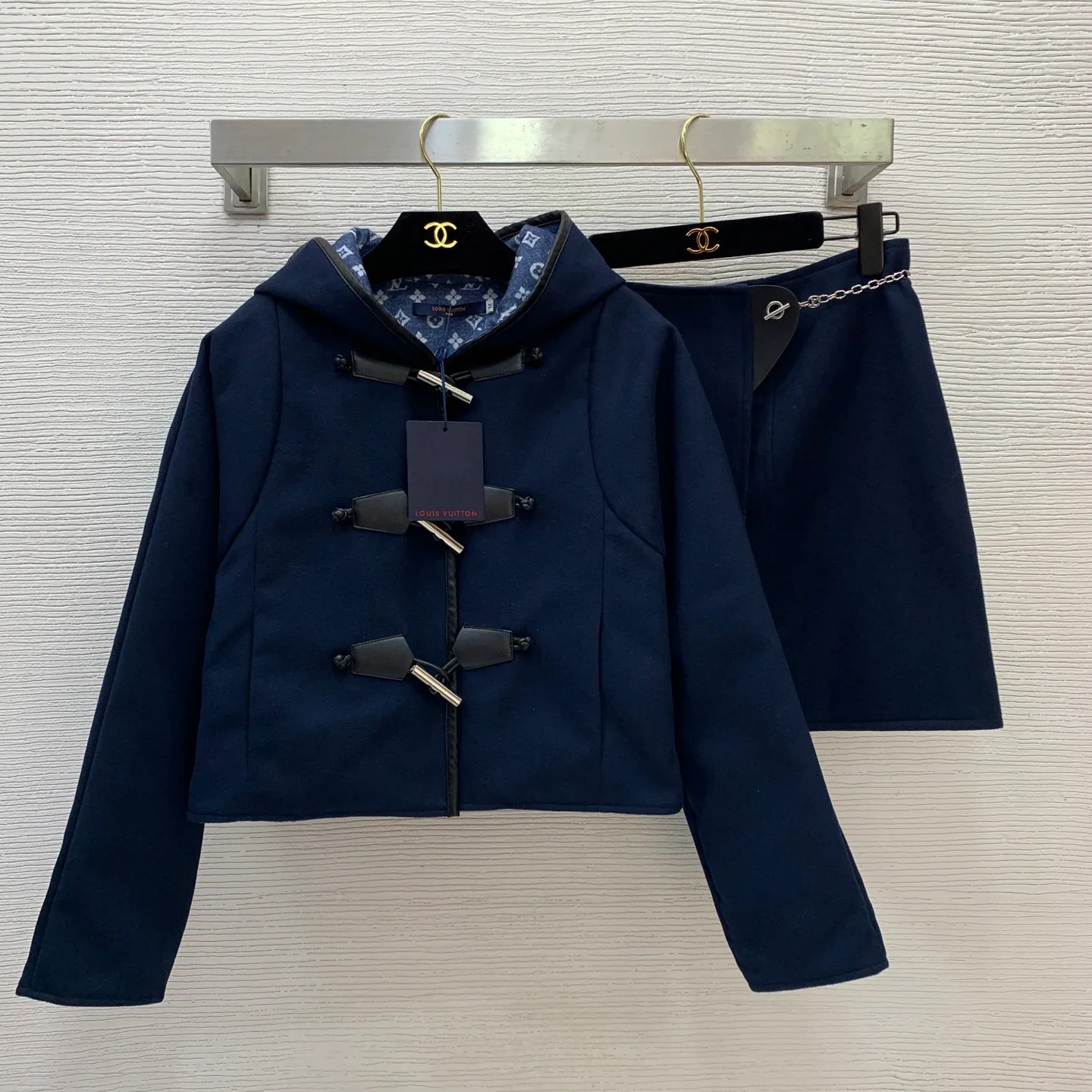 Костюмы Женские Louis Vuitton 1322858