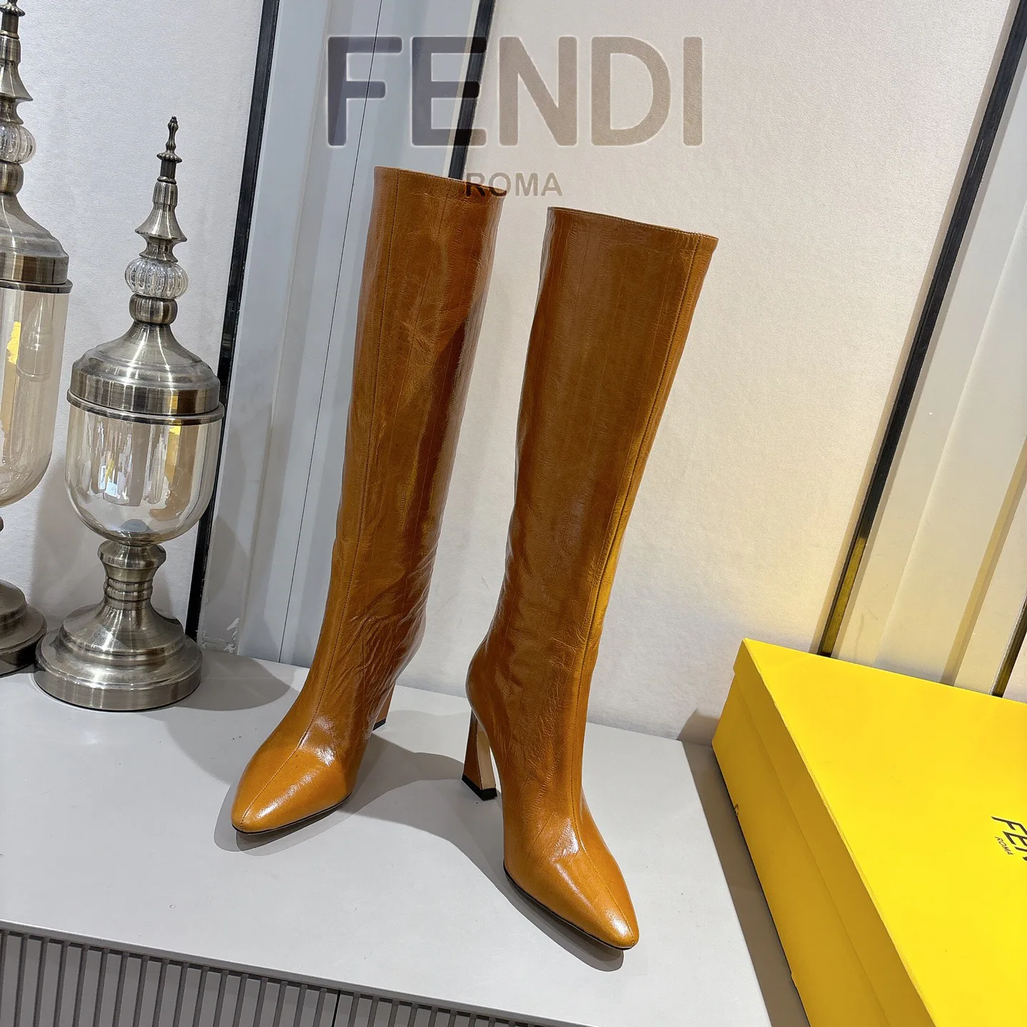 Сапоги Женские Fendi 18247877