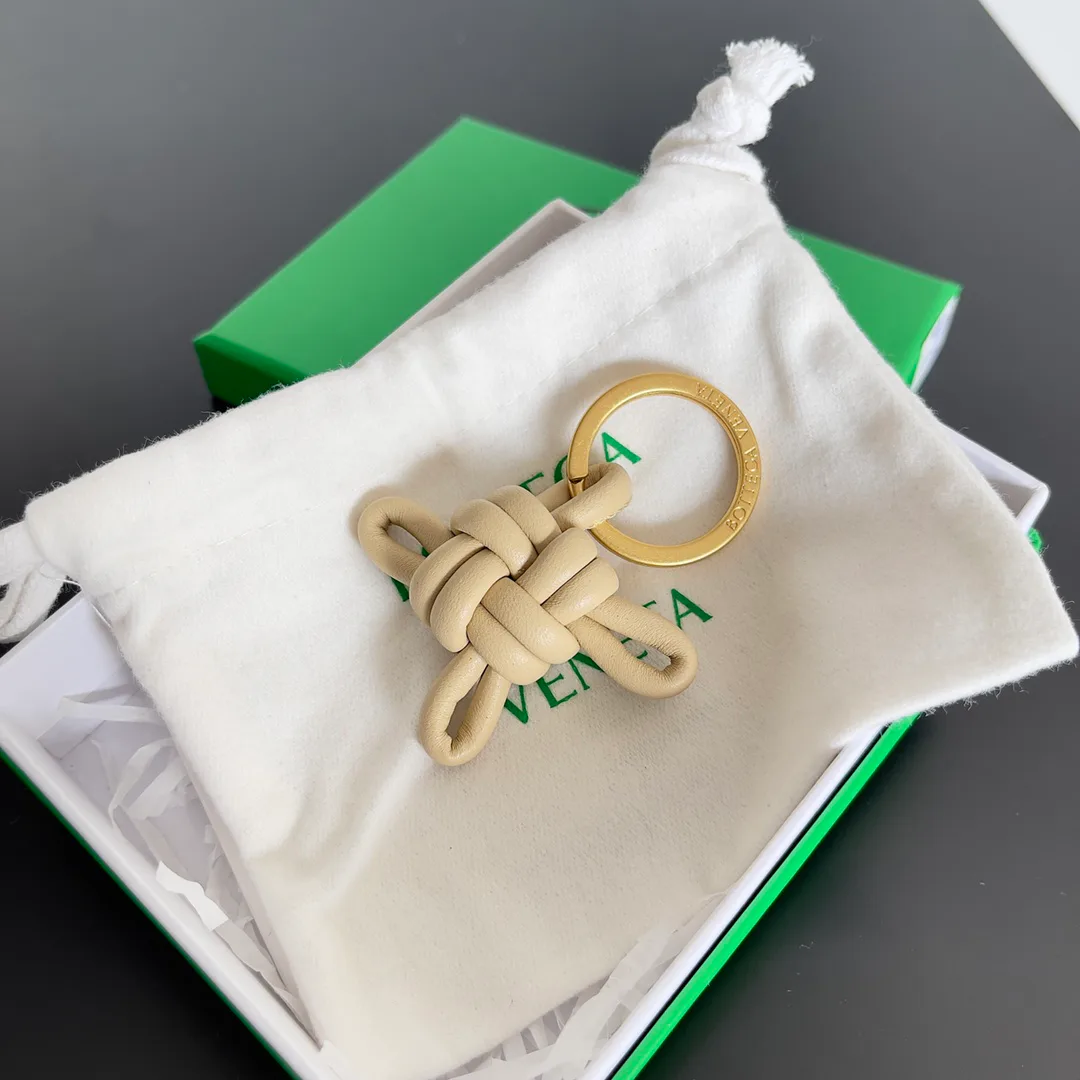 Ключницы Bottega Veneta 595657