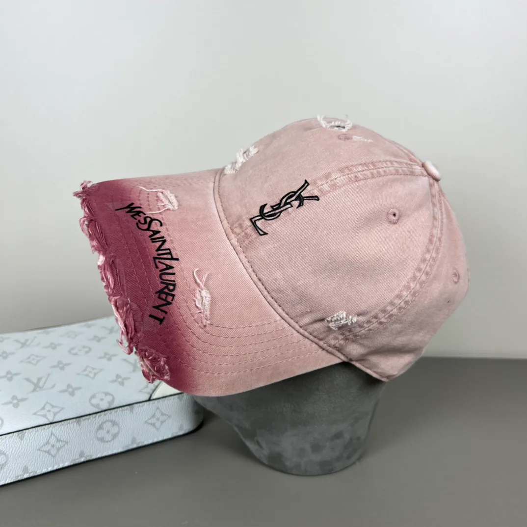 Головные Уборы Saint Laurent 11015