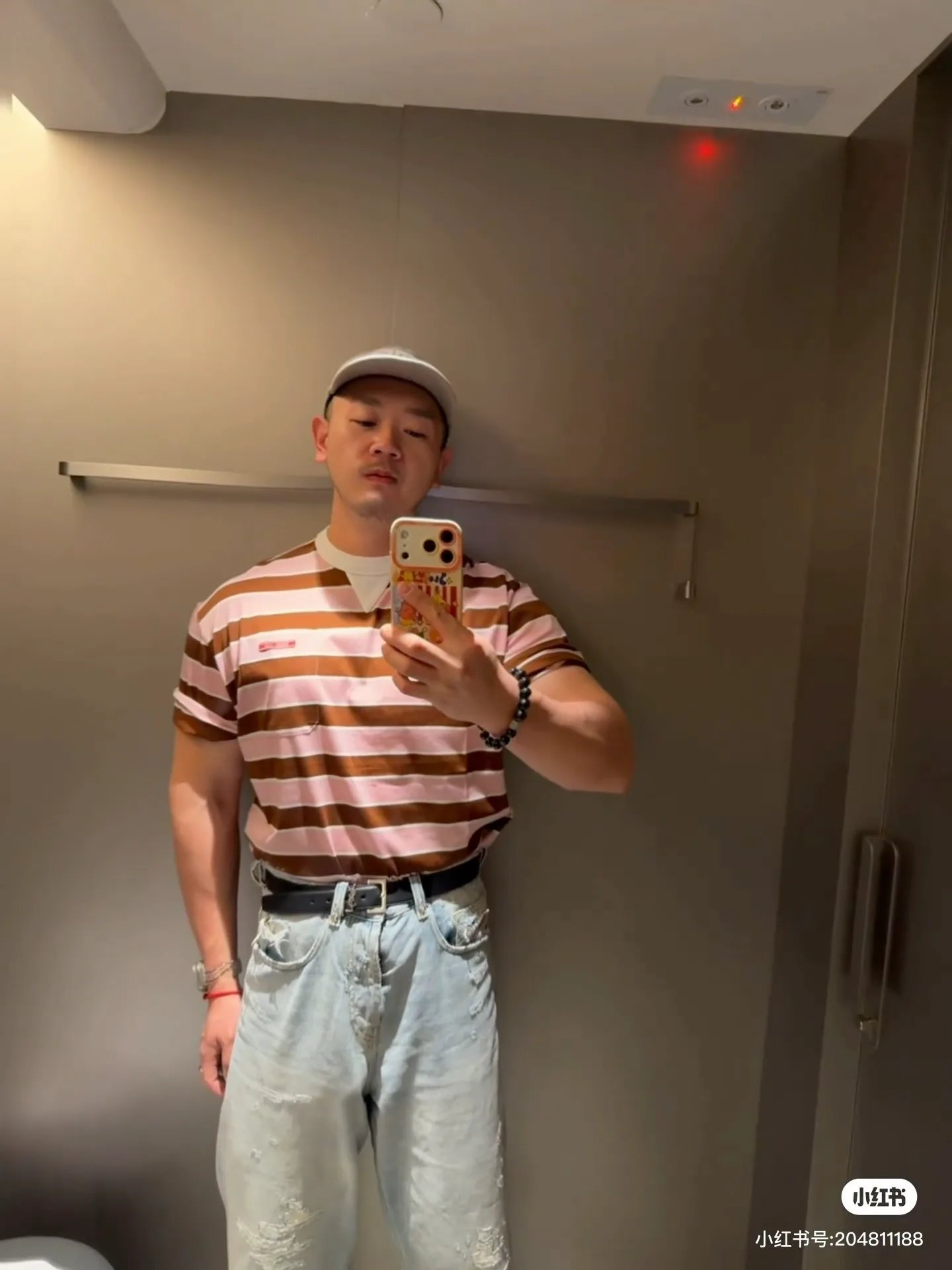 Футболки Женские Prada 9990016