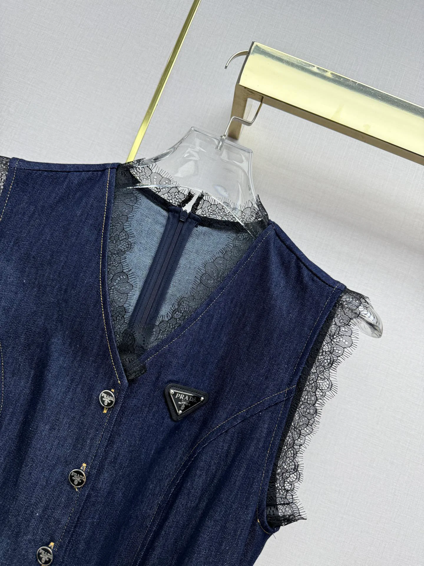 Платья Женские Prada 12692211