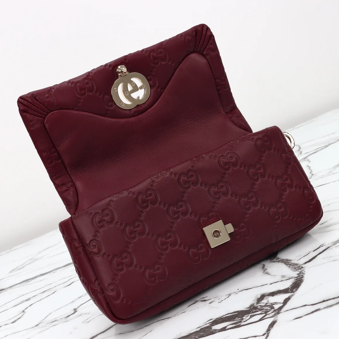 Классические Сумки Женские Gucci 18210718