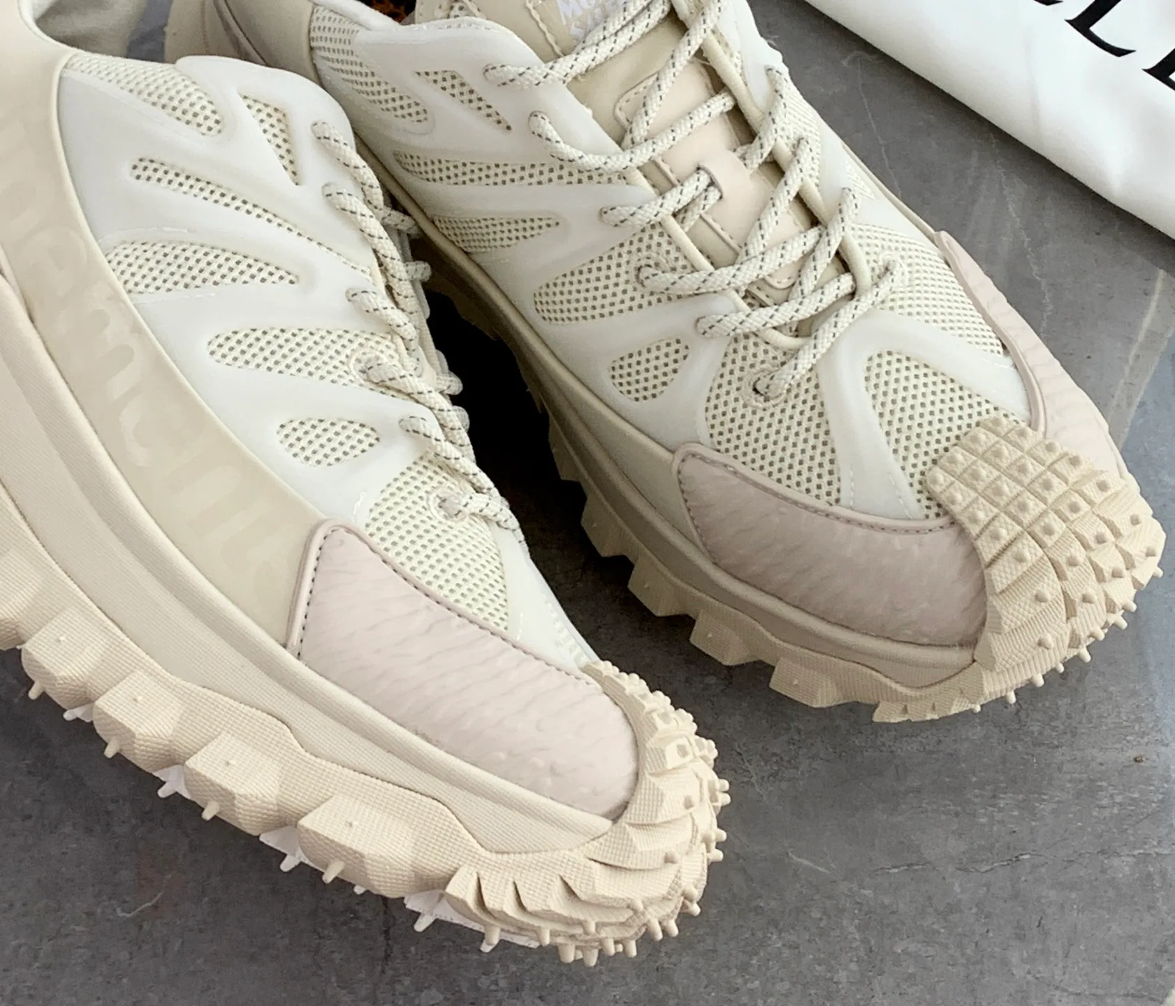 Кроссовки Женские Moncler 3415315