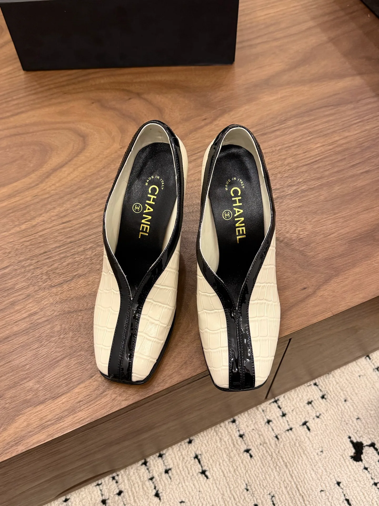 Туфли Женские Chanel 18034487