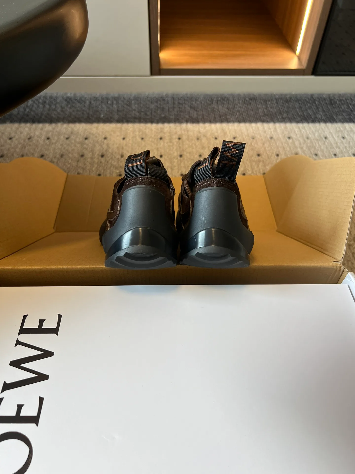 Кроссовки Женские Loewe 11867636