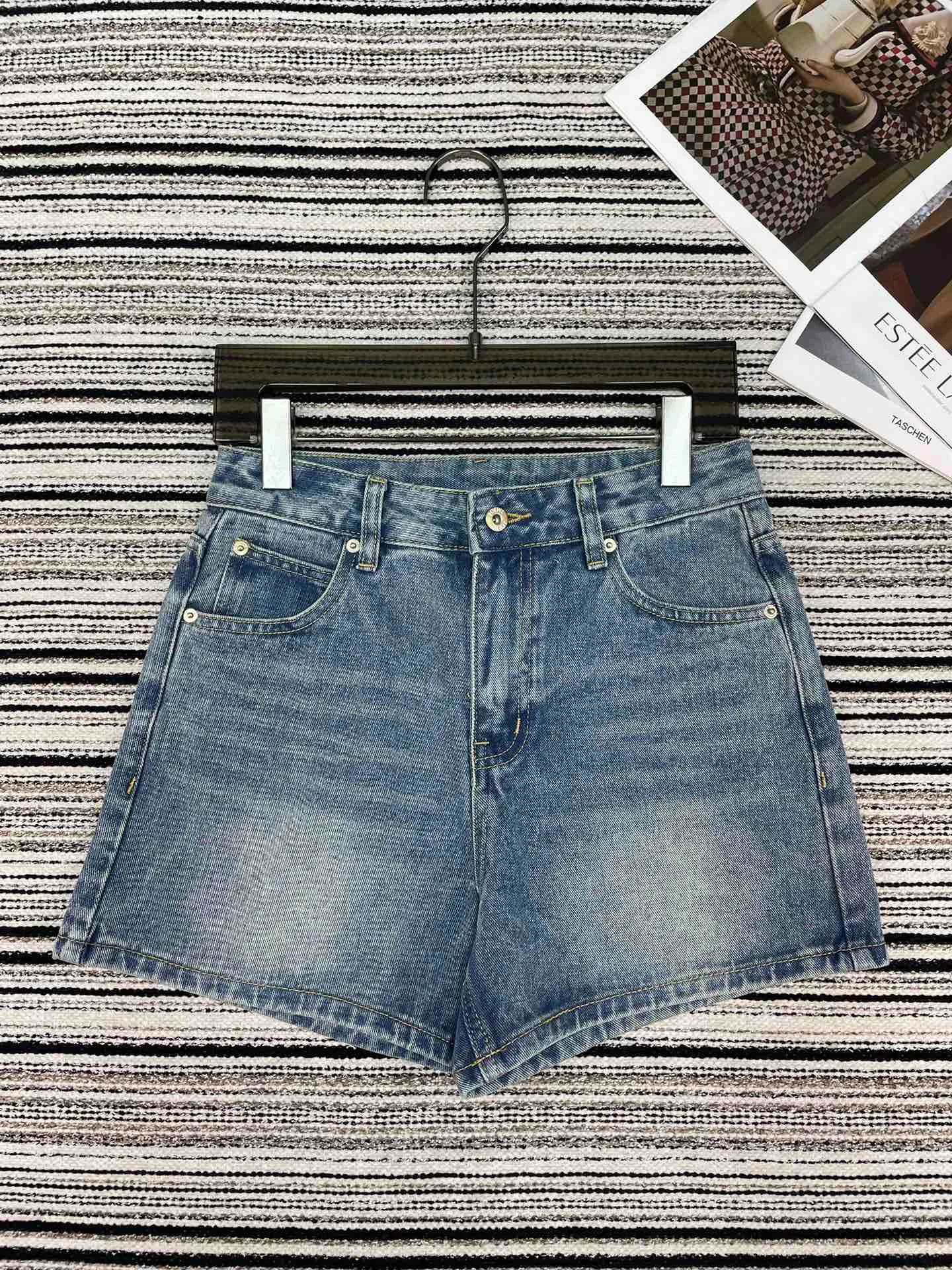 Шорты Женские Loewe 5088217