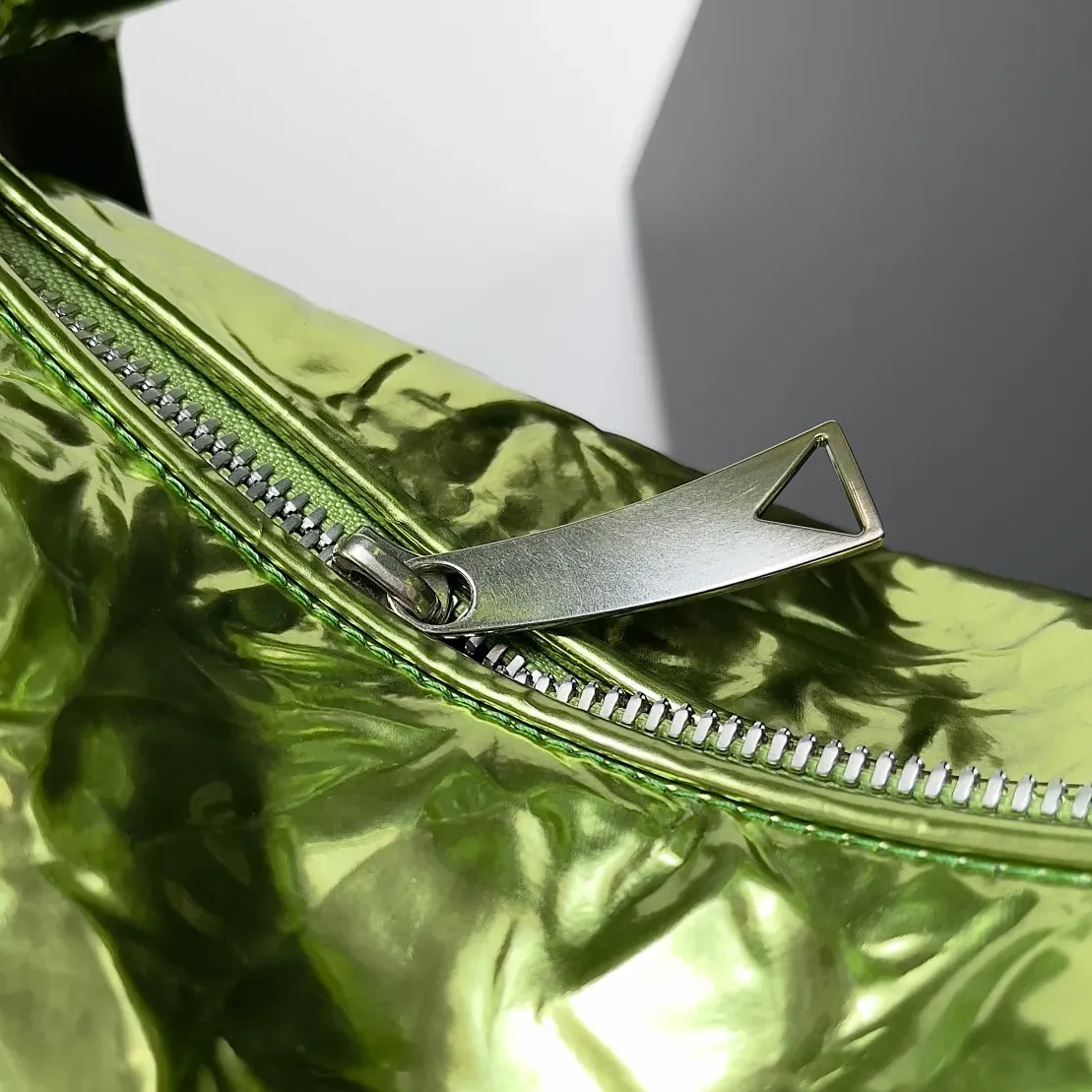 Клатчи Женские Bottega Veneta 702399