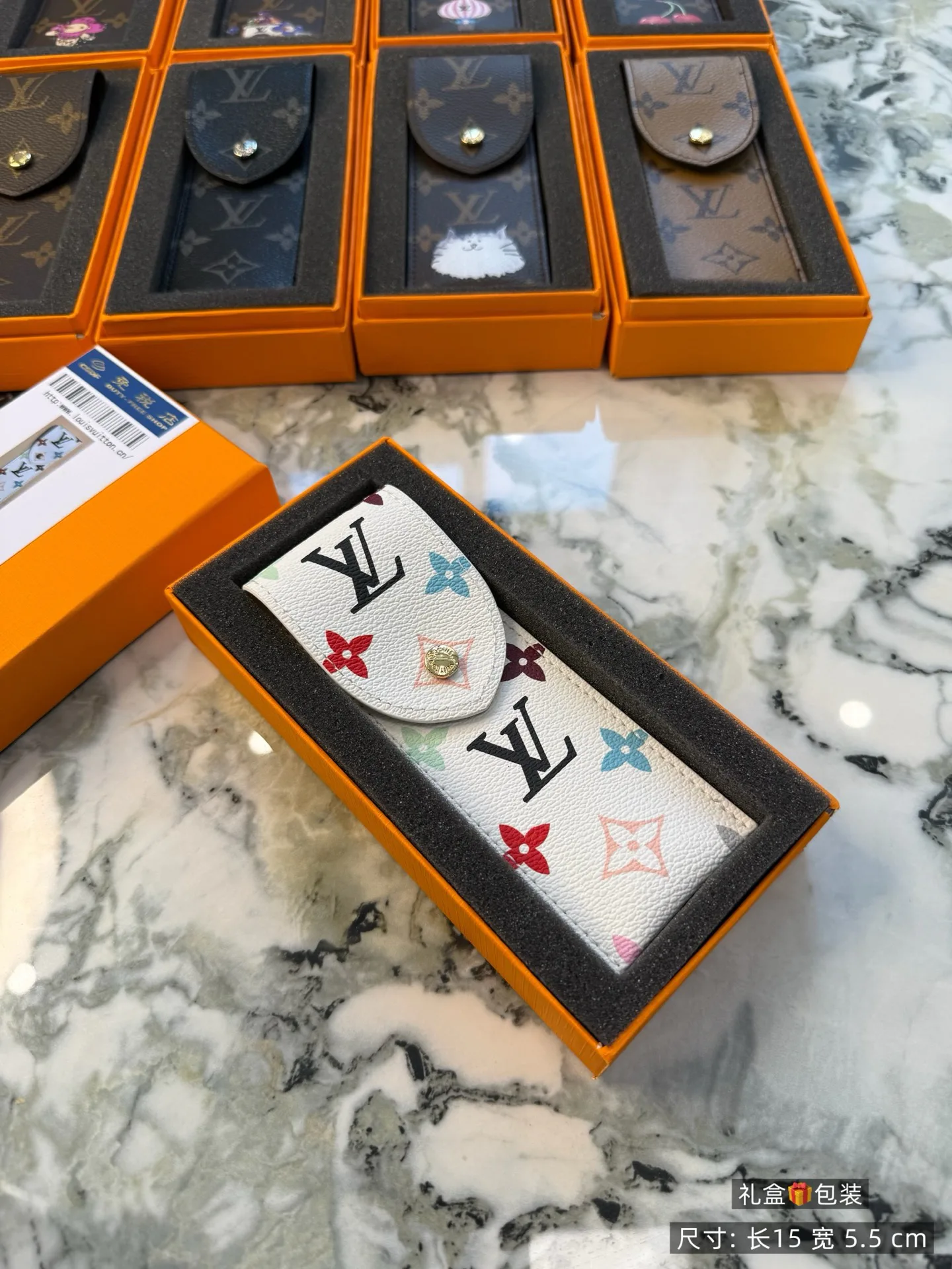 Клатчи Женские Louis Vuitton 11671482