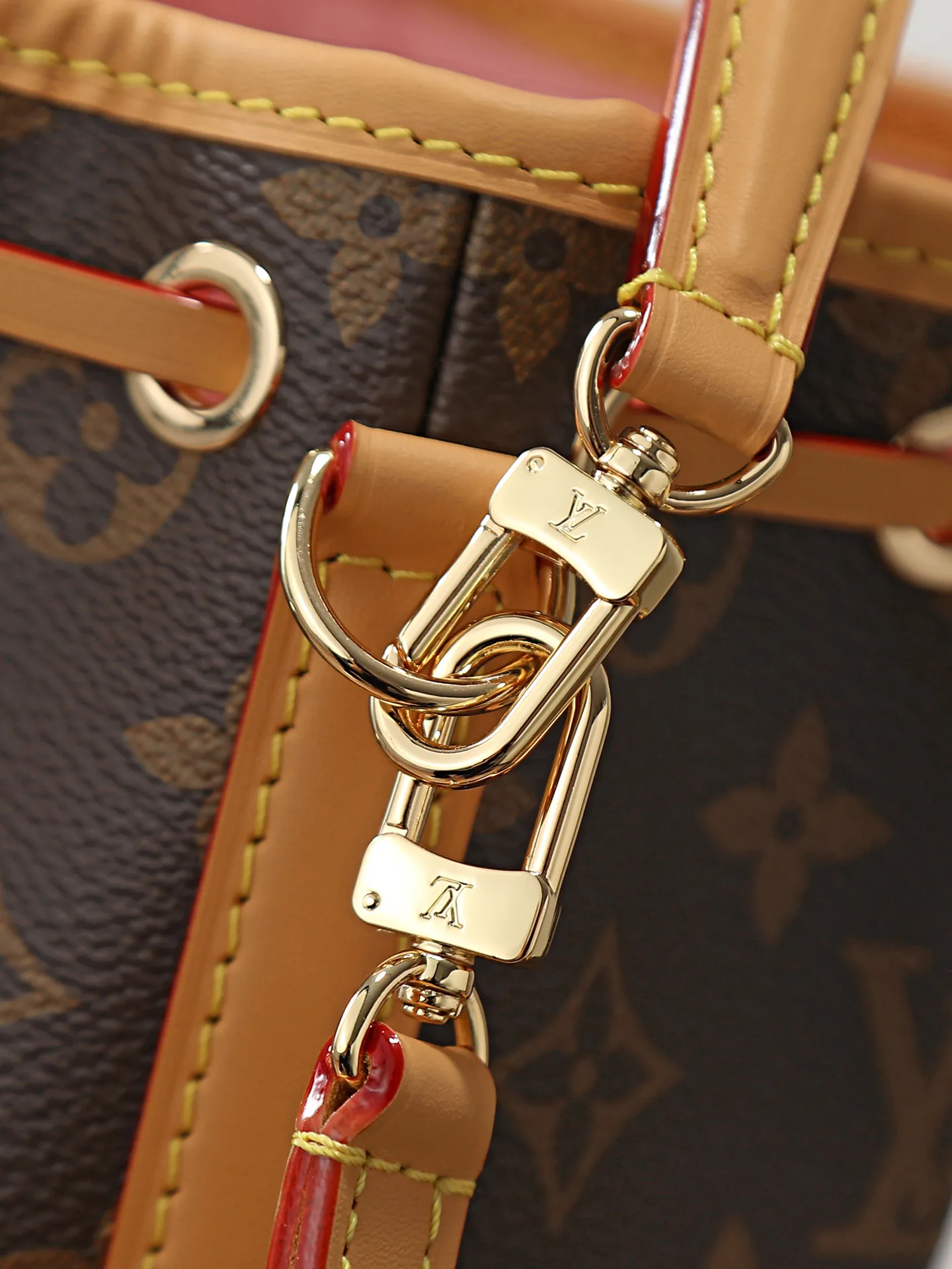 Сумки На Ремне Женские Louis Vuitton 1135326