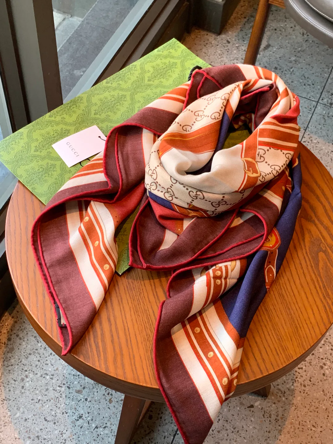 Шарфы Gucci 1036405