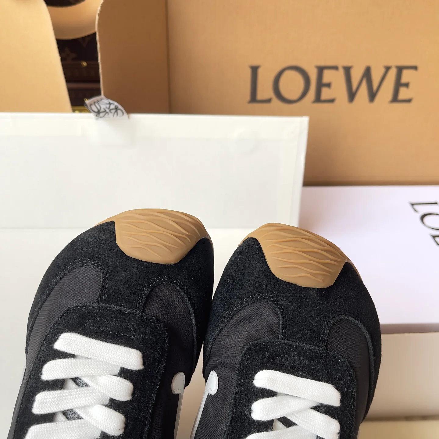 Кроссовки Женские Loewe 18781783