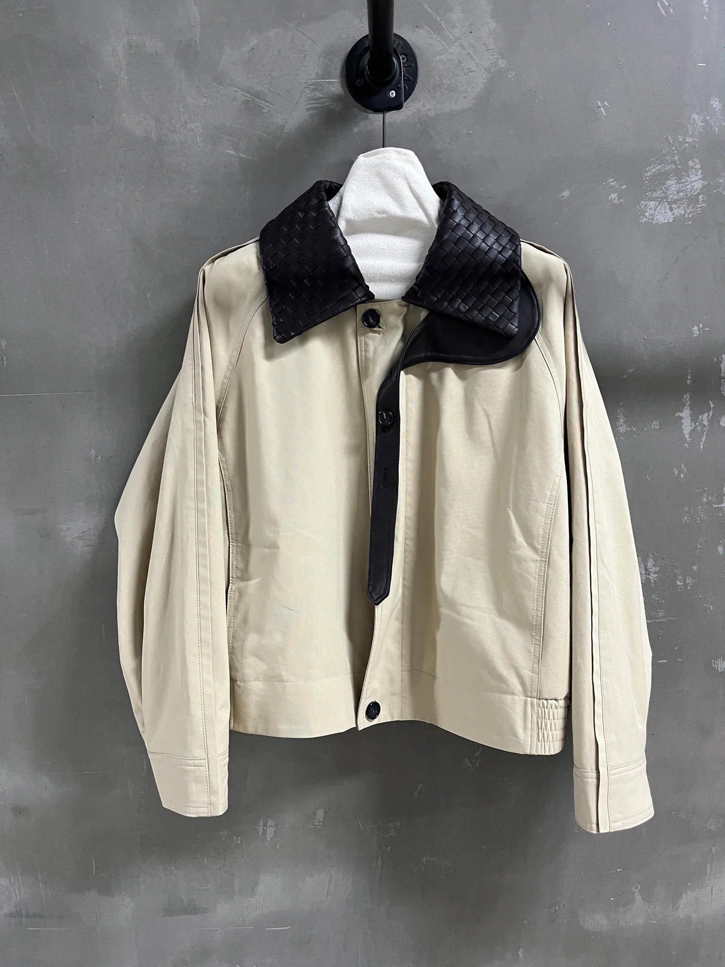 Куртки И Пуховики Женские Bottega Veneta 18172950