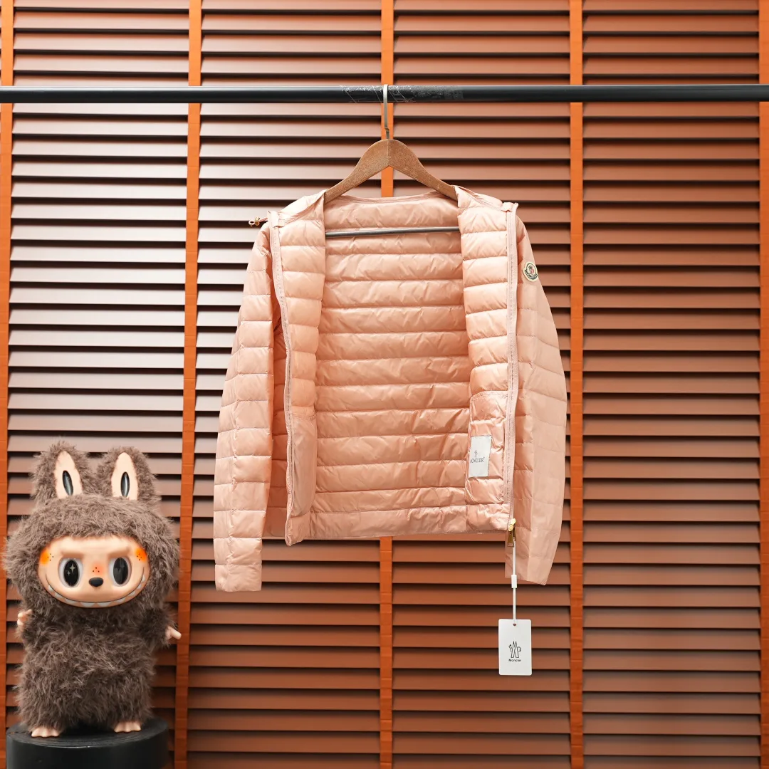 Куртки И Пуховики Женские Moncler 18883072