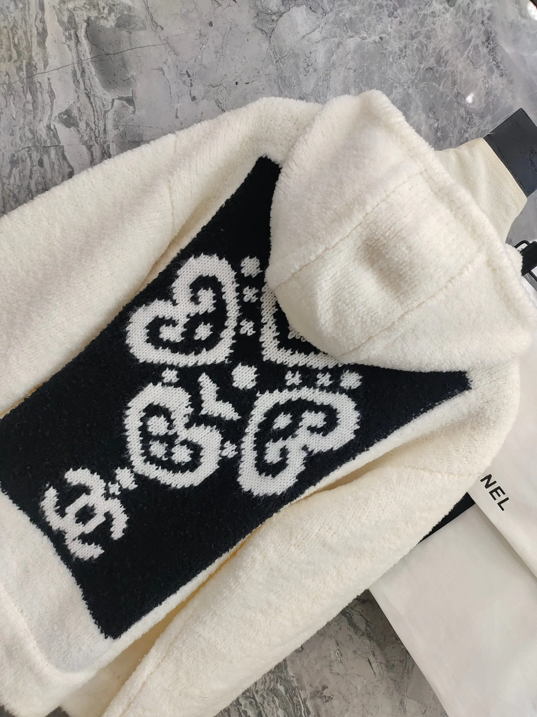 Куртки И Пуховики Женские Chanel 9859147