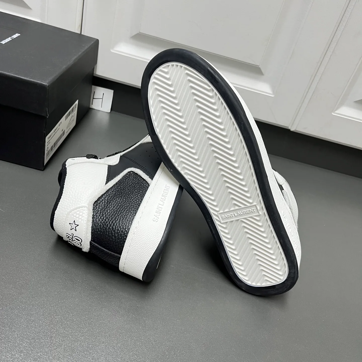 Сникерсы Мужские Saint Laurent 497480