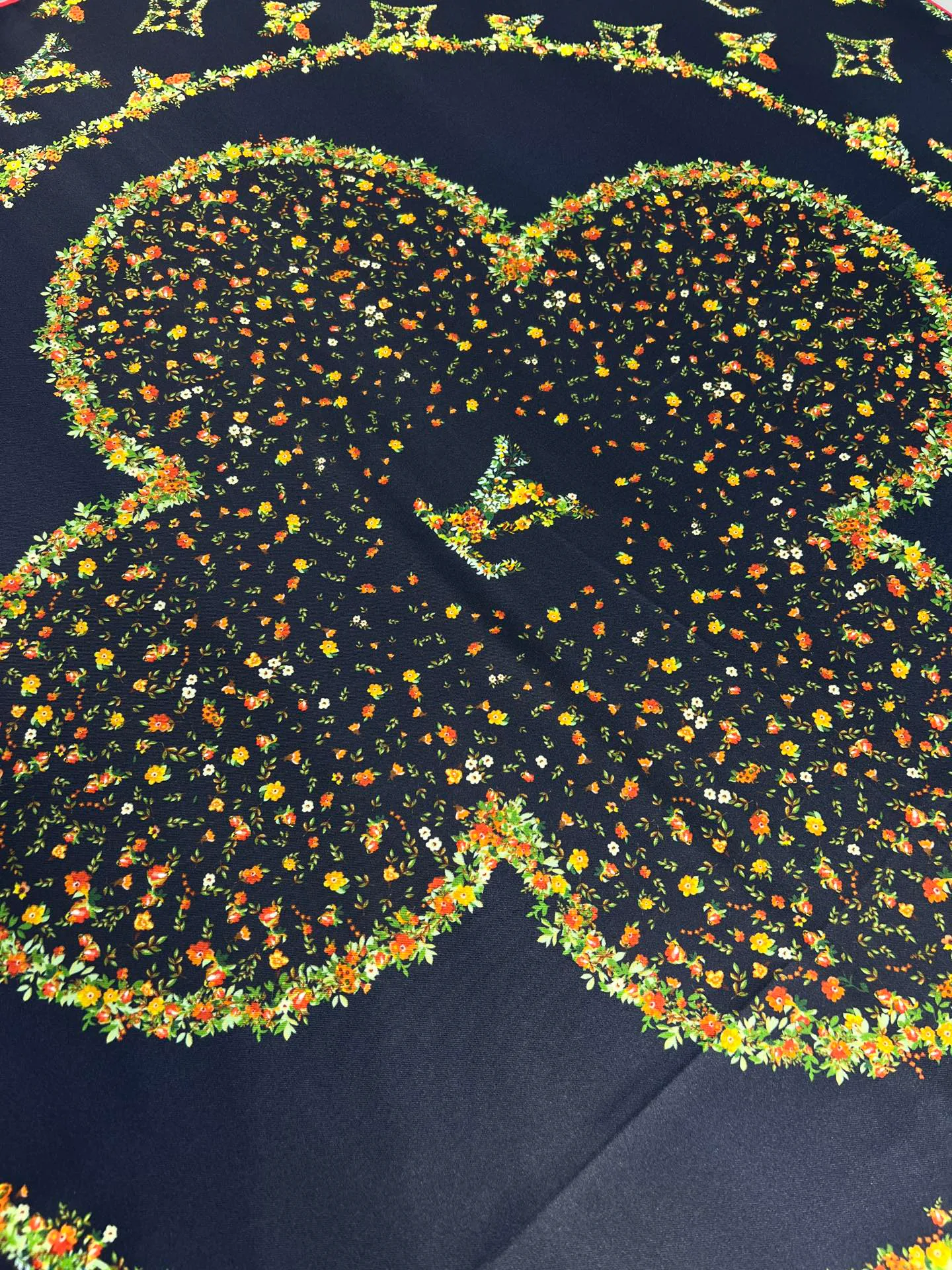 Шарфы Louis Vuitton 1227376