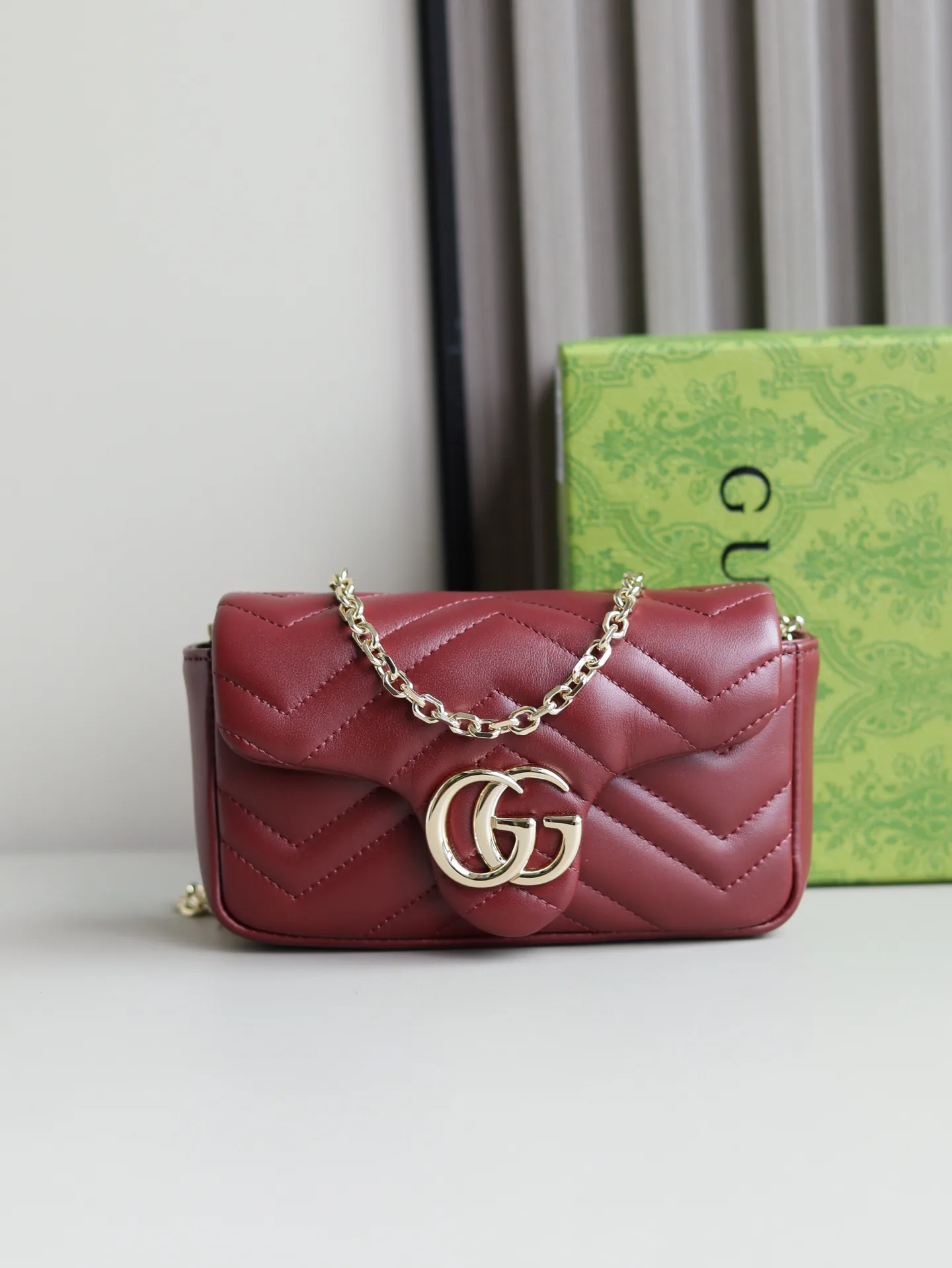 Классические Сумки Женские Gucci 12721366