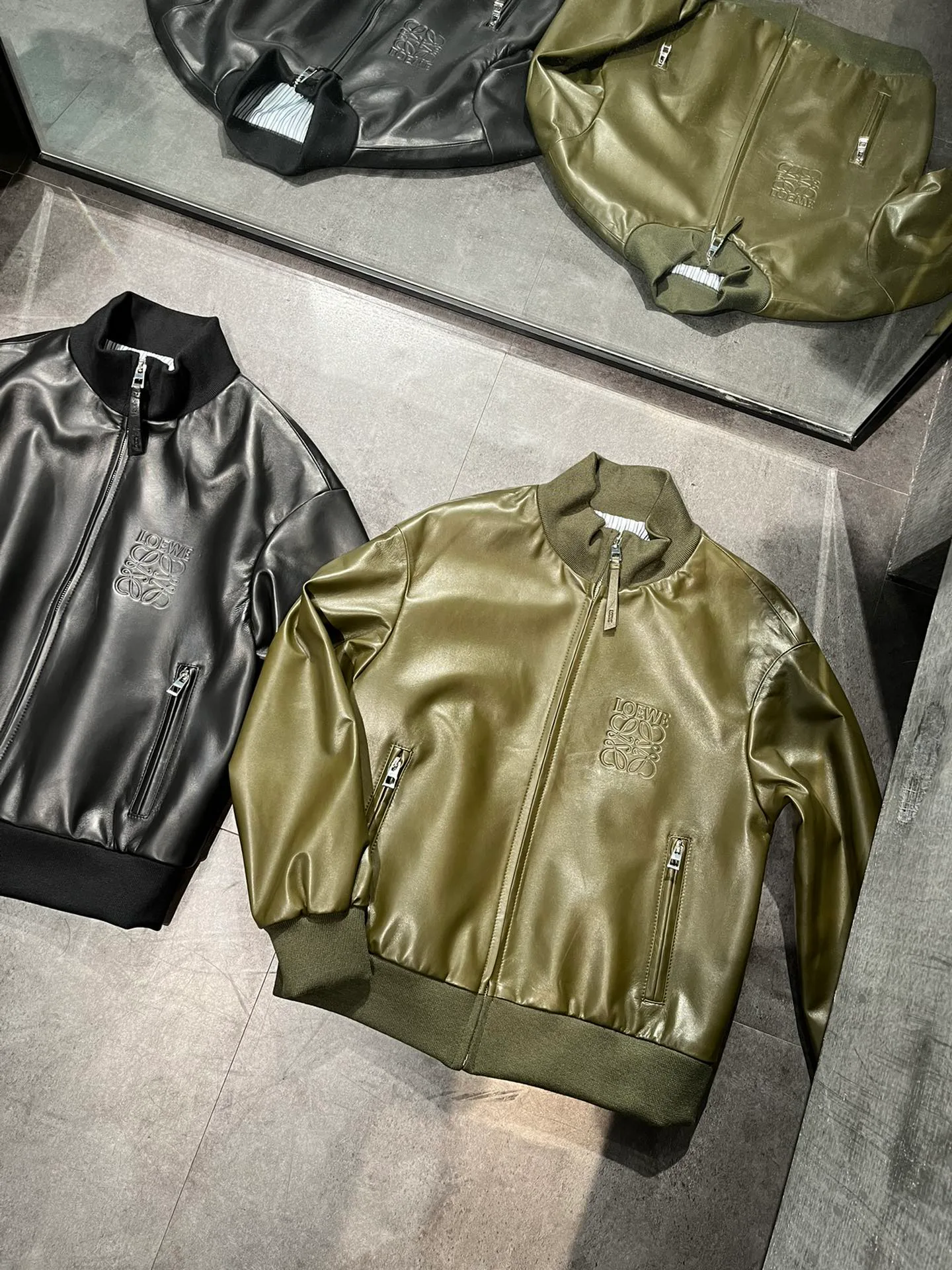 Кожаные Куртки И Дублёнки Мужские Loewe 11182577