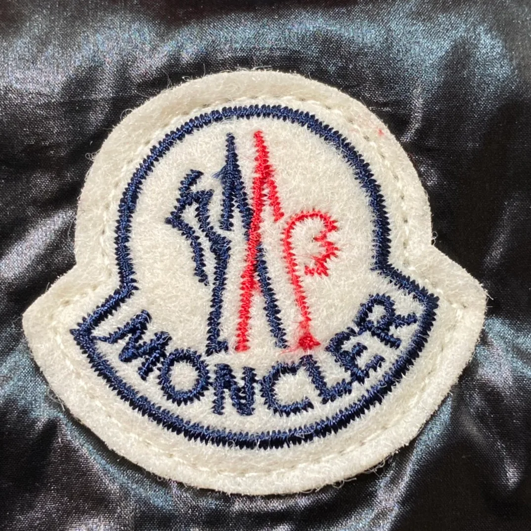 Куртки И Пуховики Женские Moncler 18354304