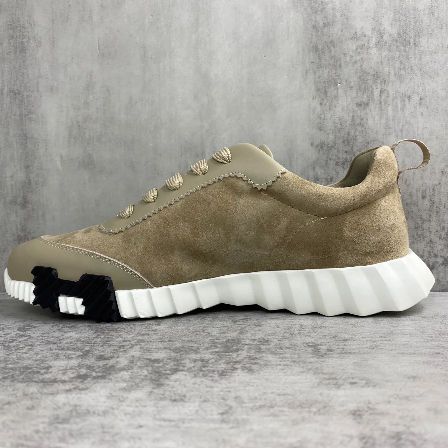 Кроссовки Женские Hermes 110675