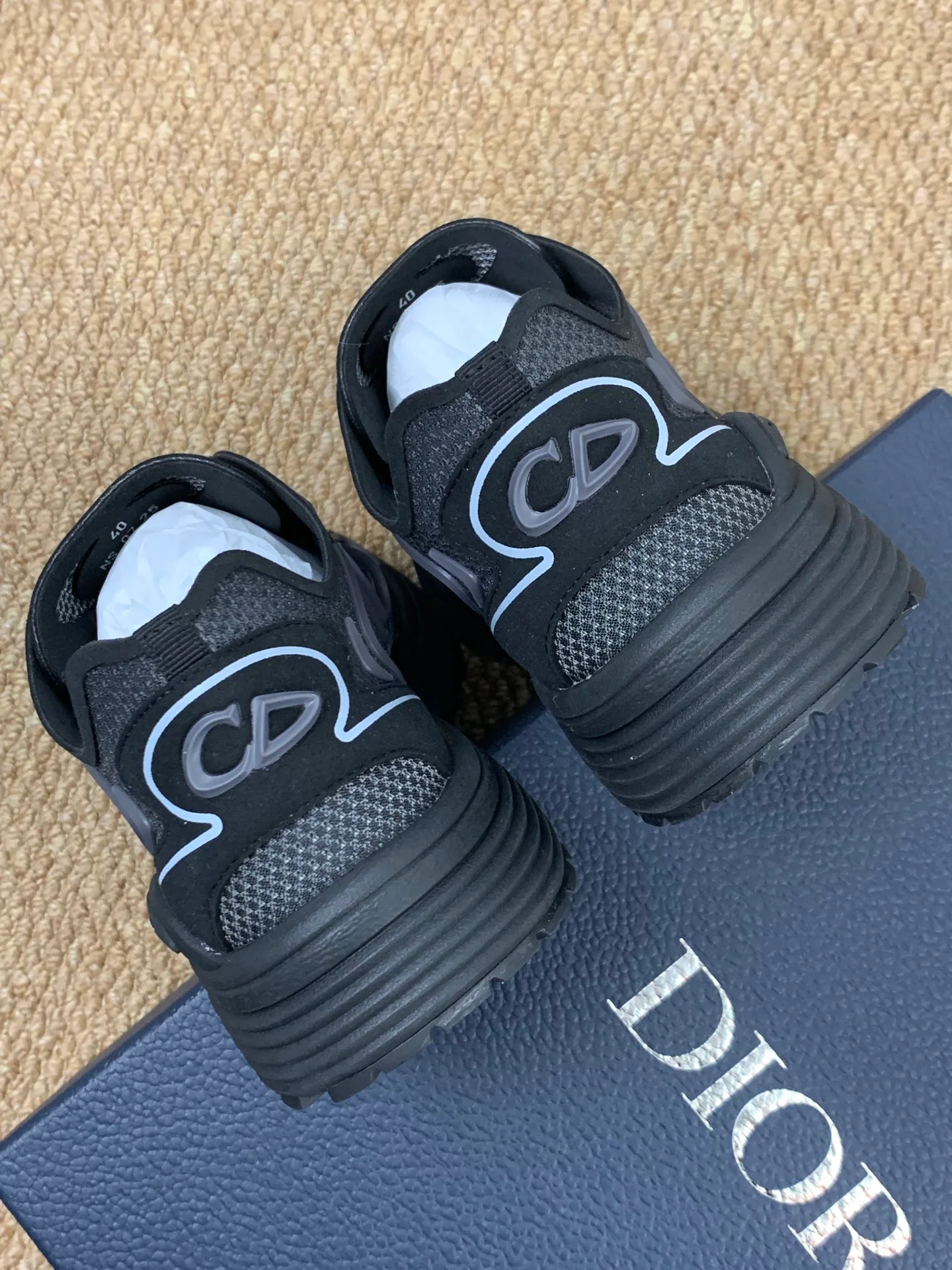 Кроссовки Женские Christian Dior 17545173