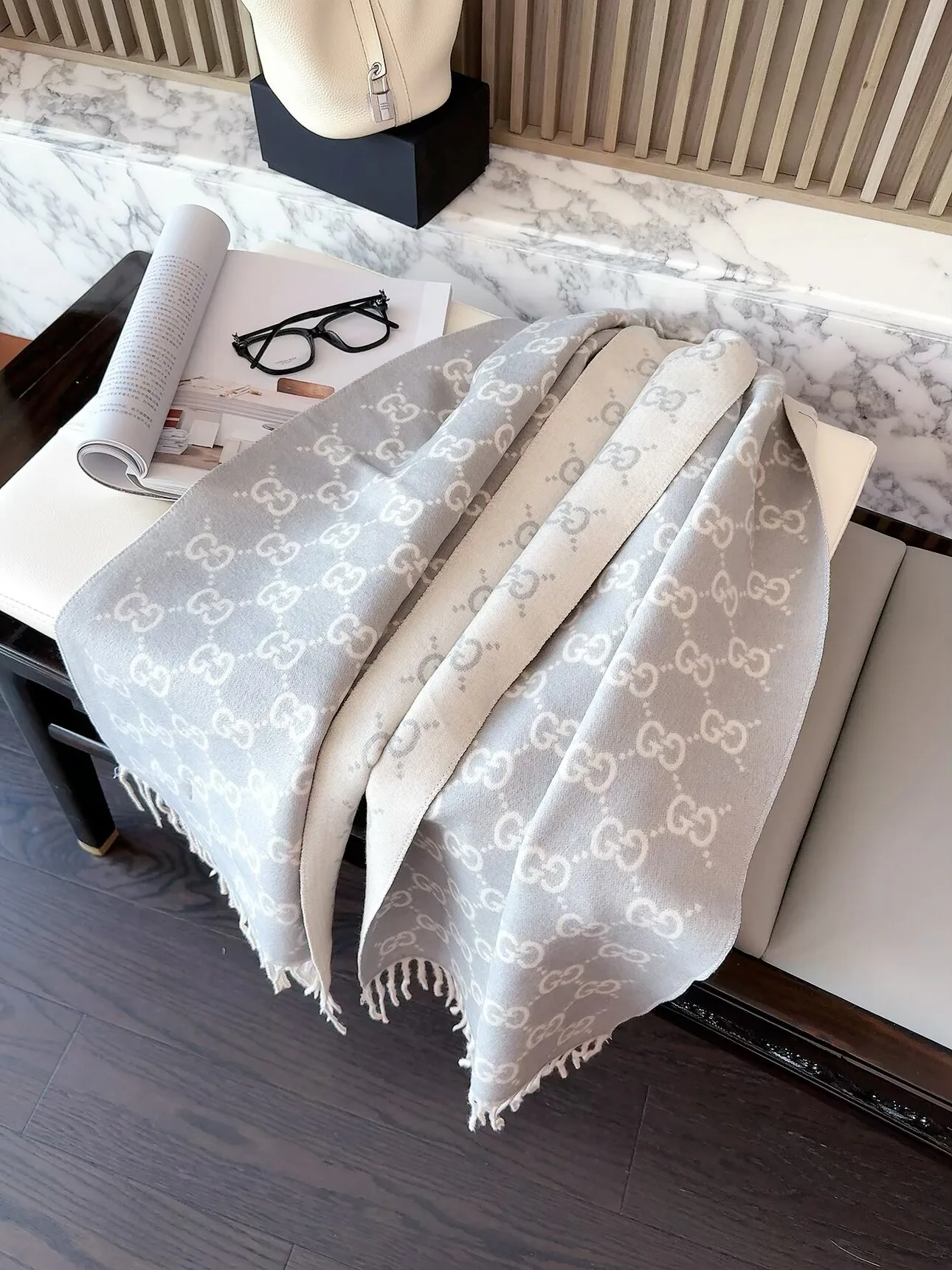 Шарфы Gucci 18322554
