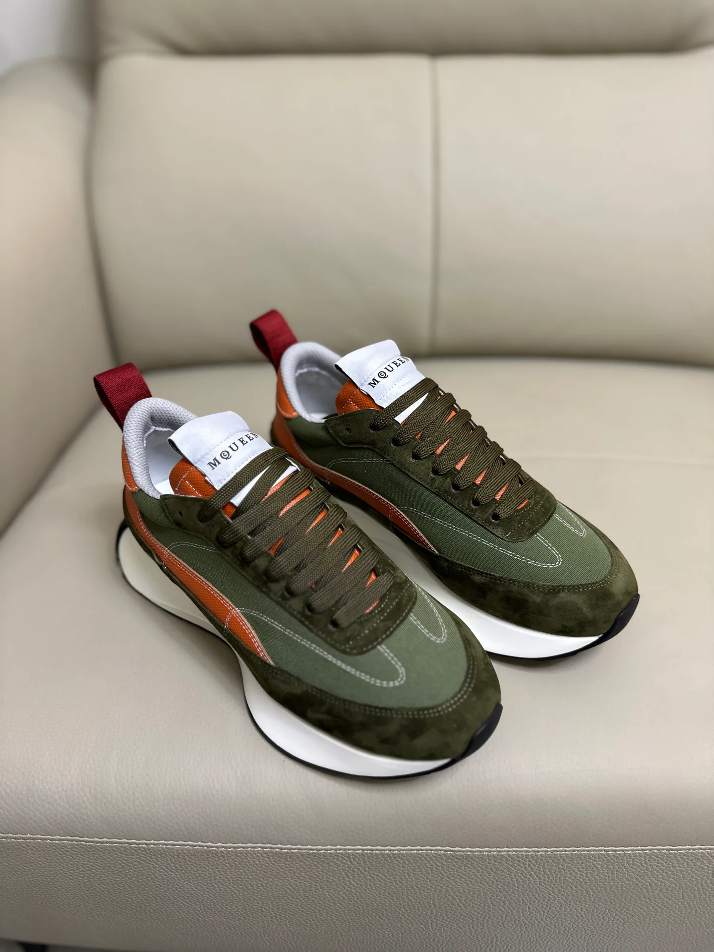 Кроссовки Женские Alexander Mcqueen 18616740