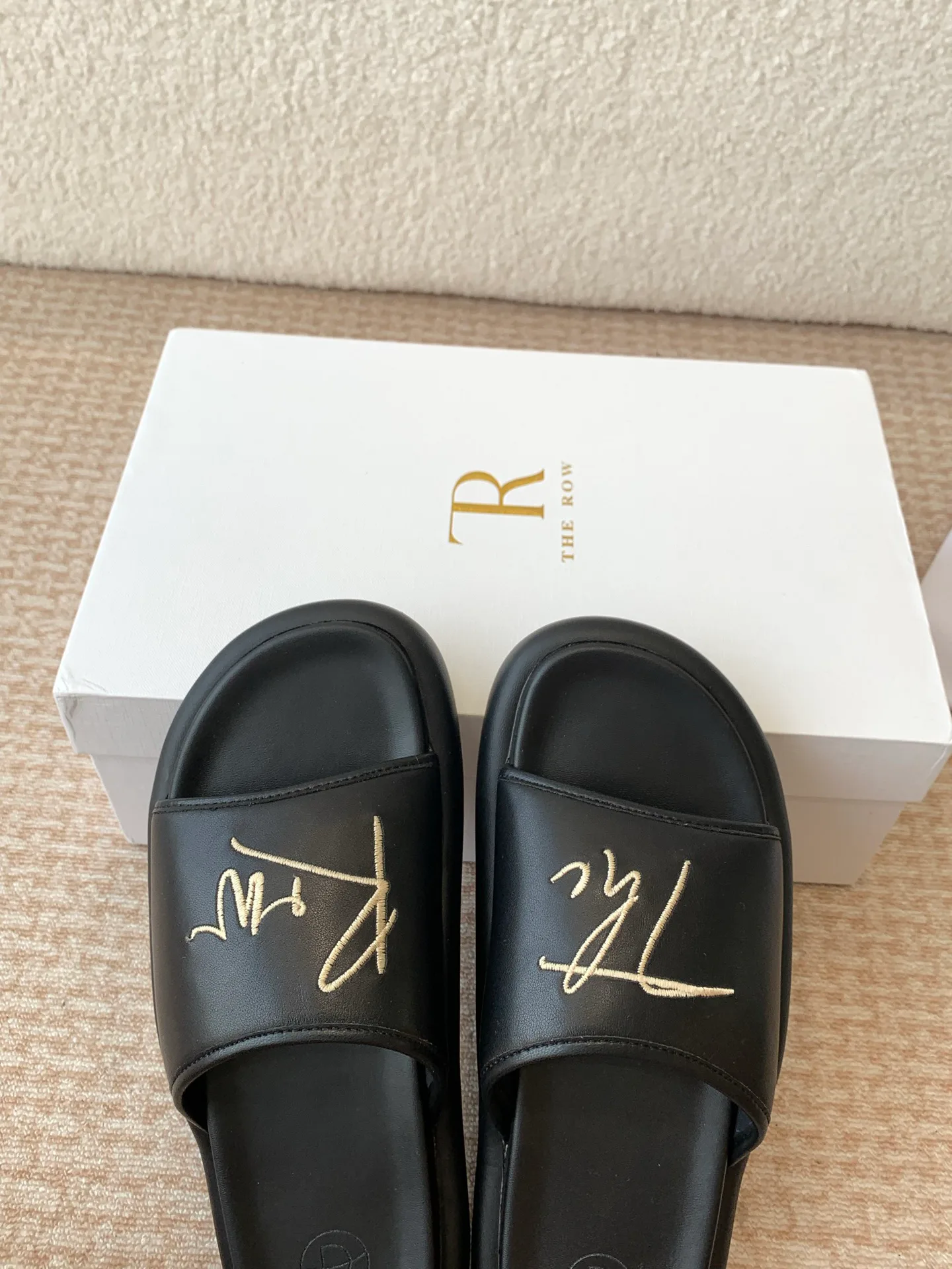 Шлепанцы Женские The Row 20977