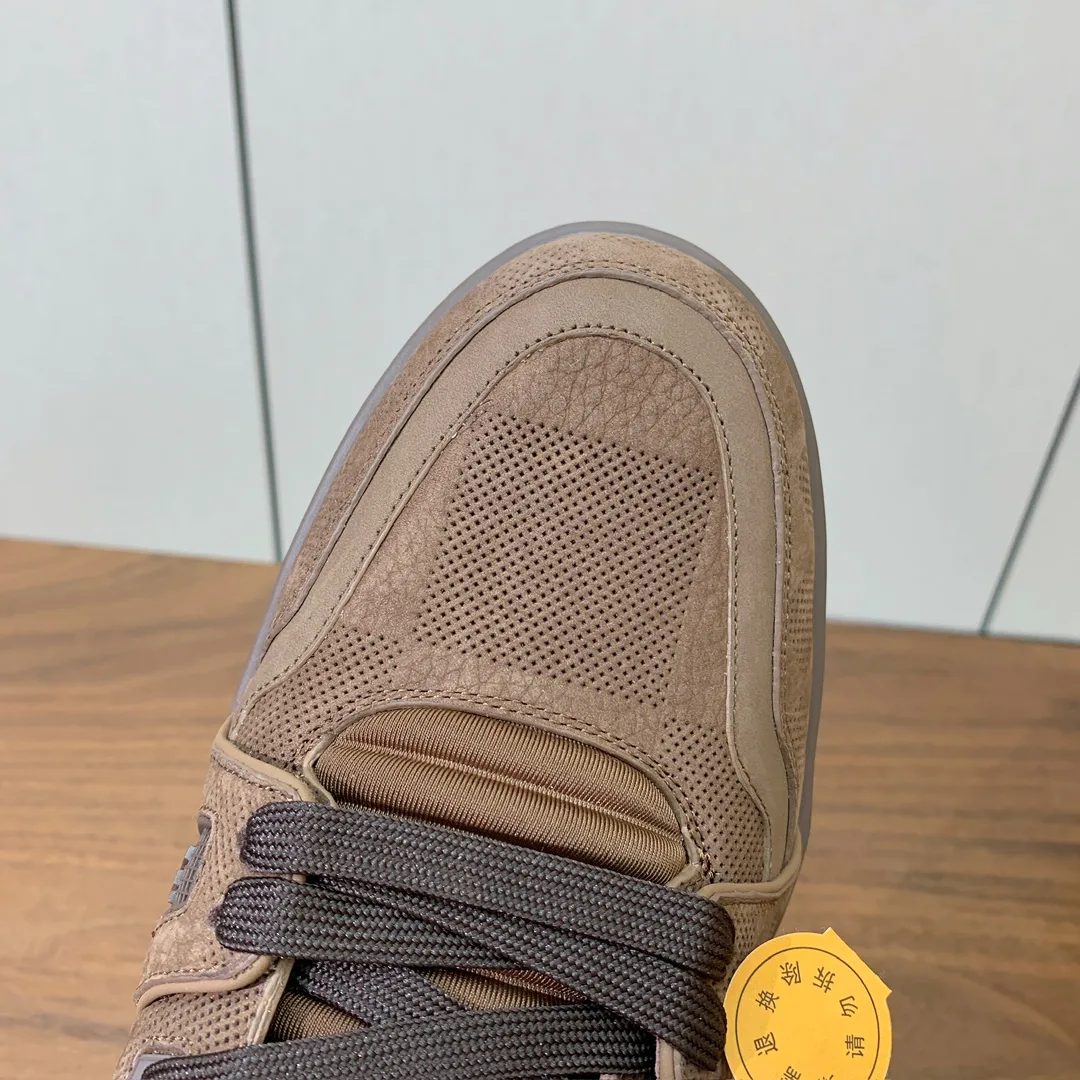 Кроссовки Женские Louis Vuitton 10236191
