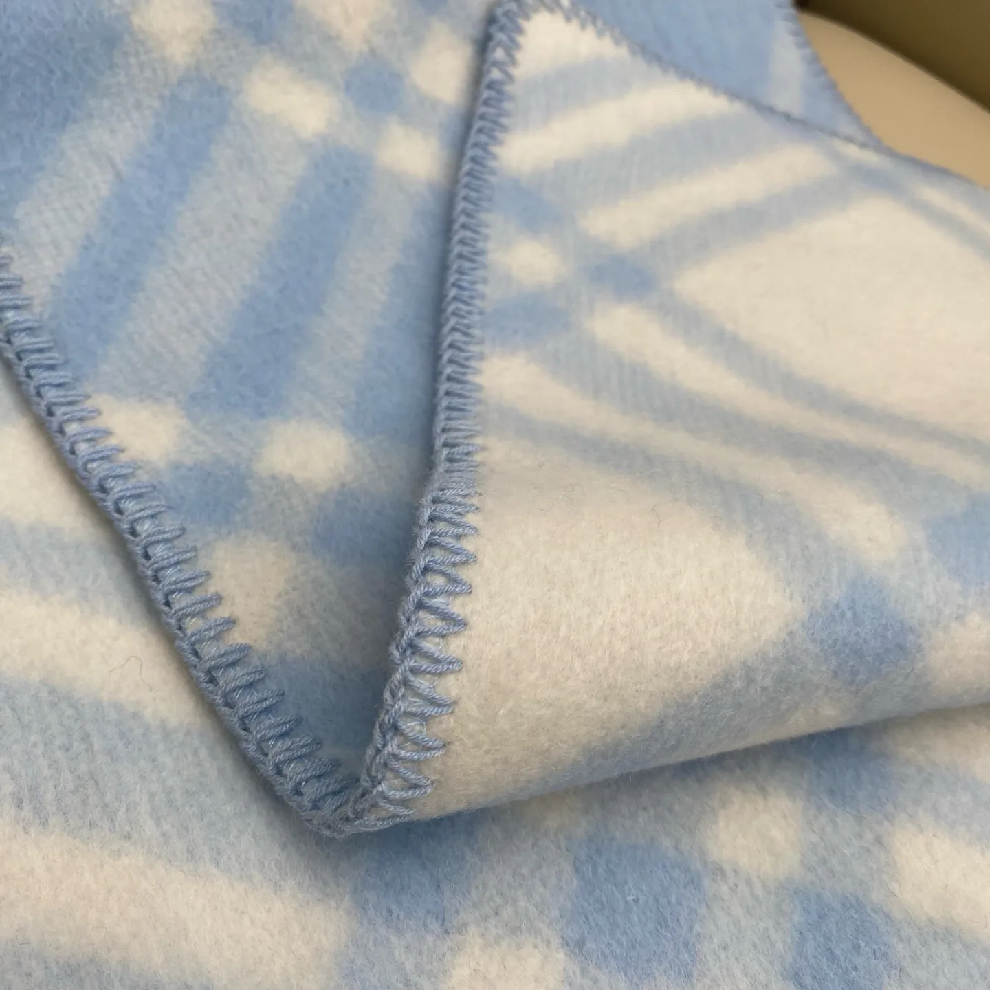 Шарфы Burberry 3433426