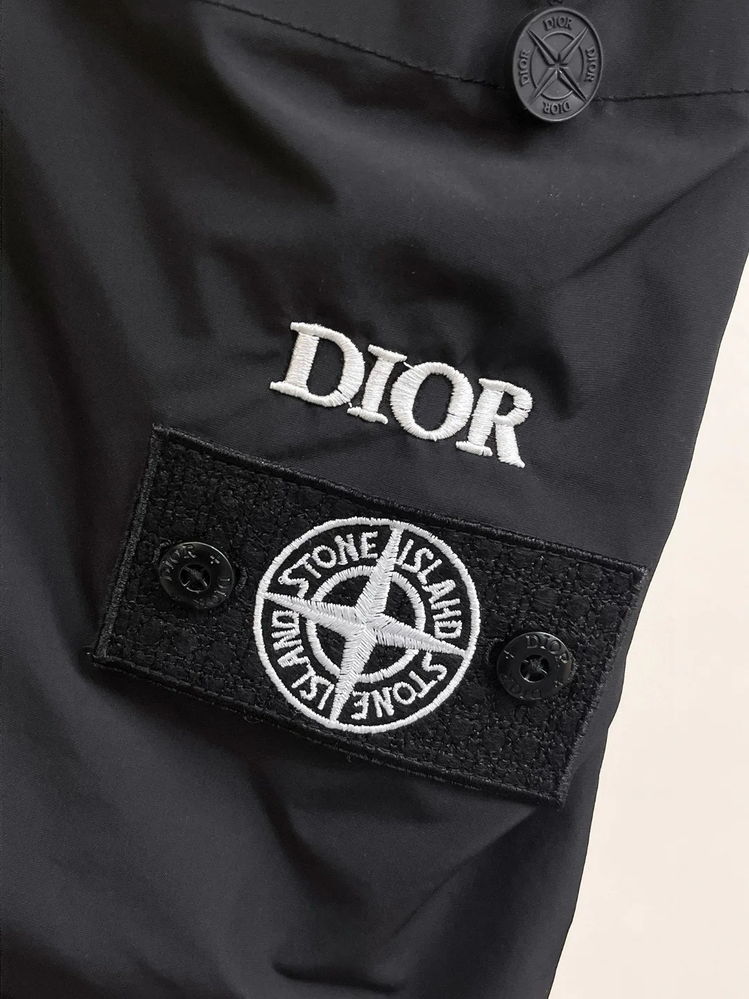 Шорты Мужские Stone Island 11694907
