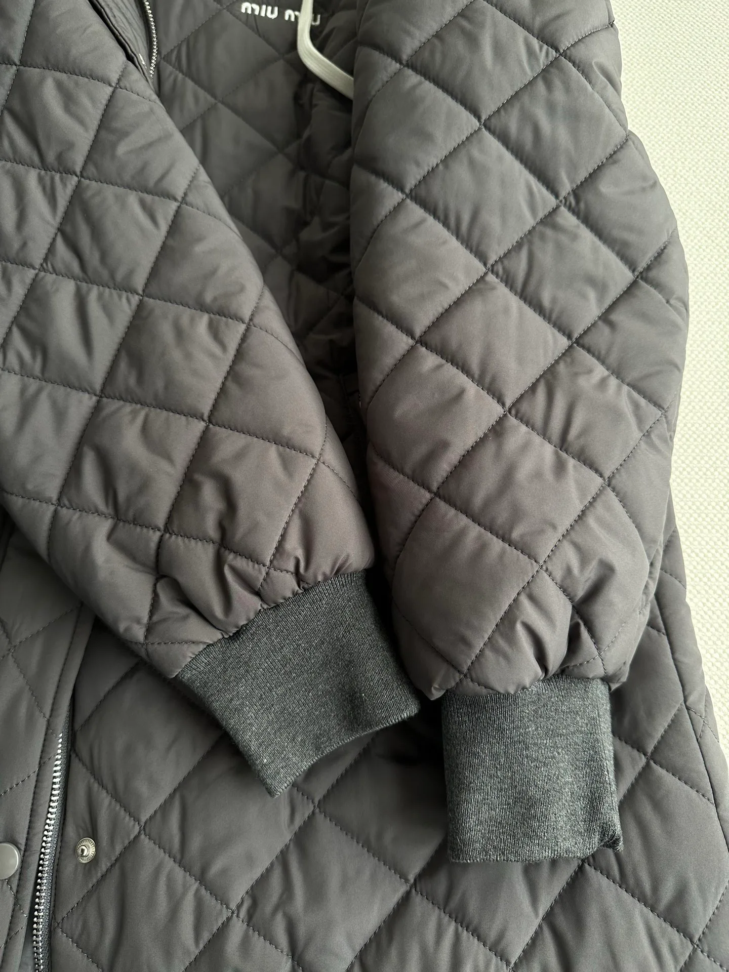 Куртки И Пуховики Женские Miu Miu 20093088