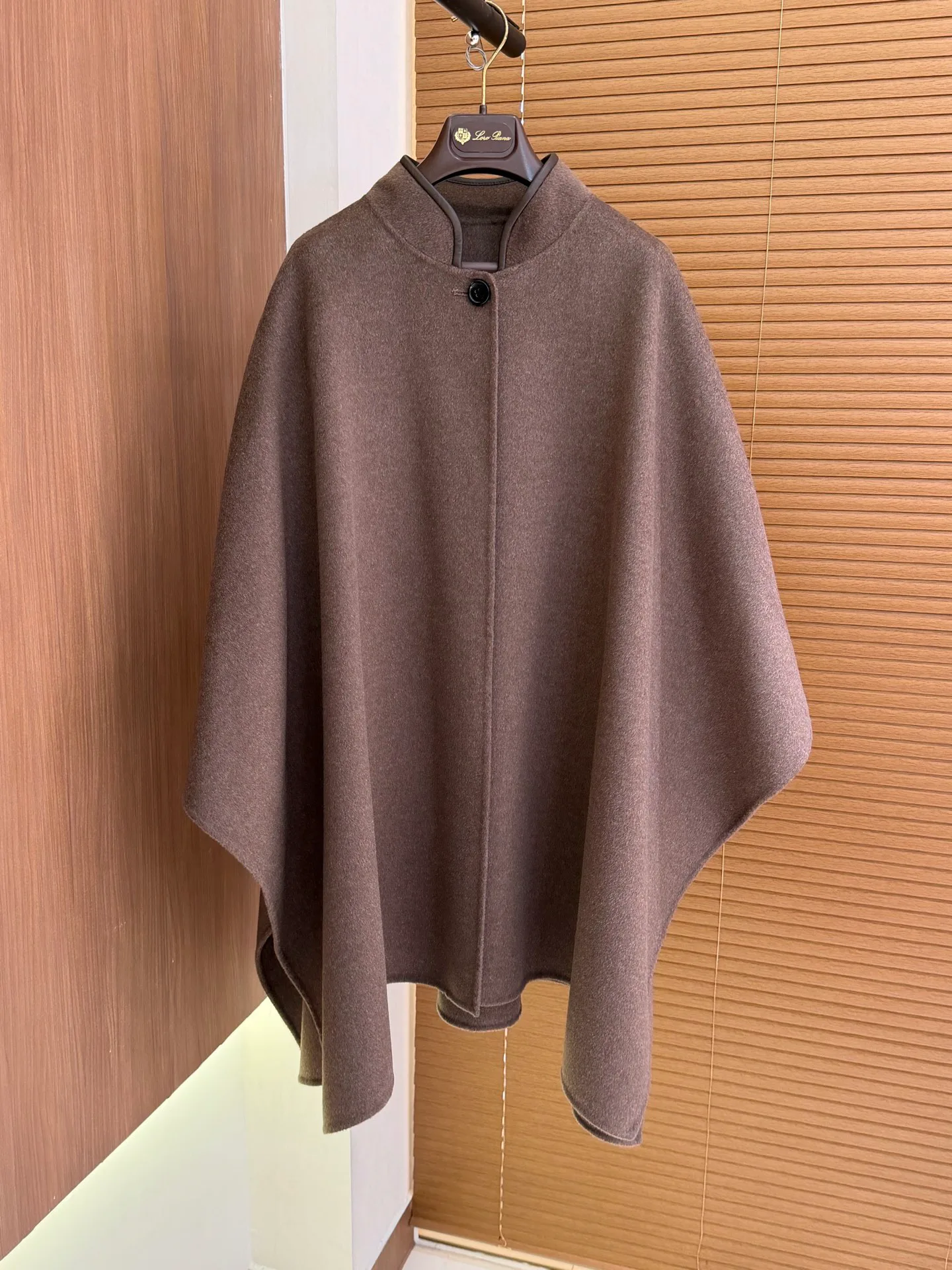 Пальто Женские Loro Piana 18274201