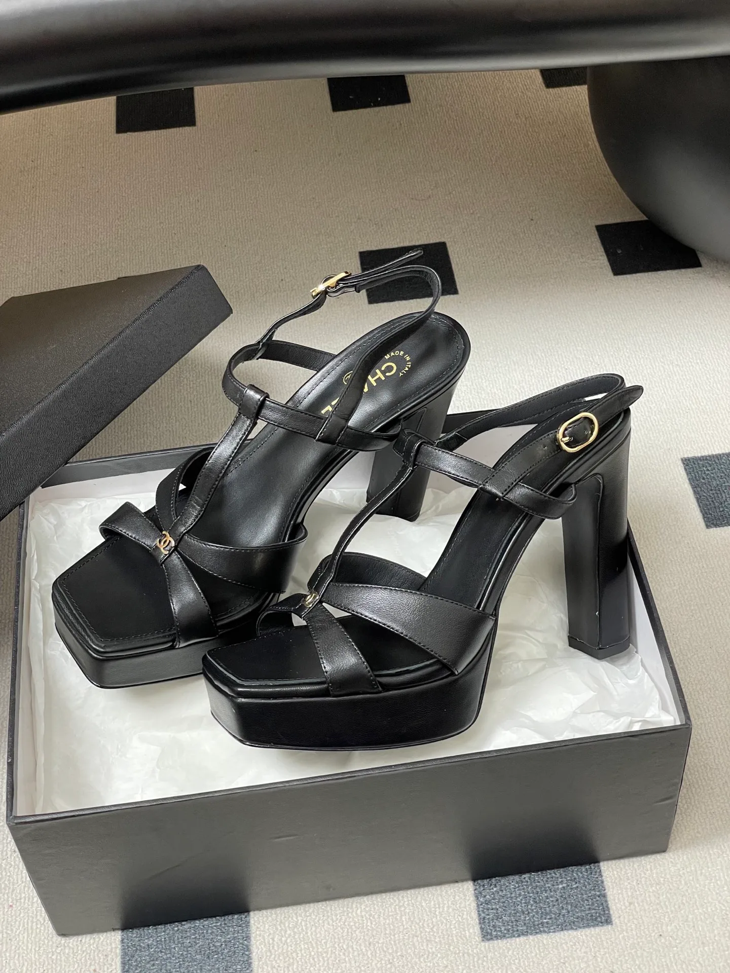 Босоножки Женские Chanel 12936261