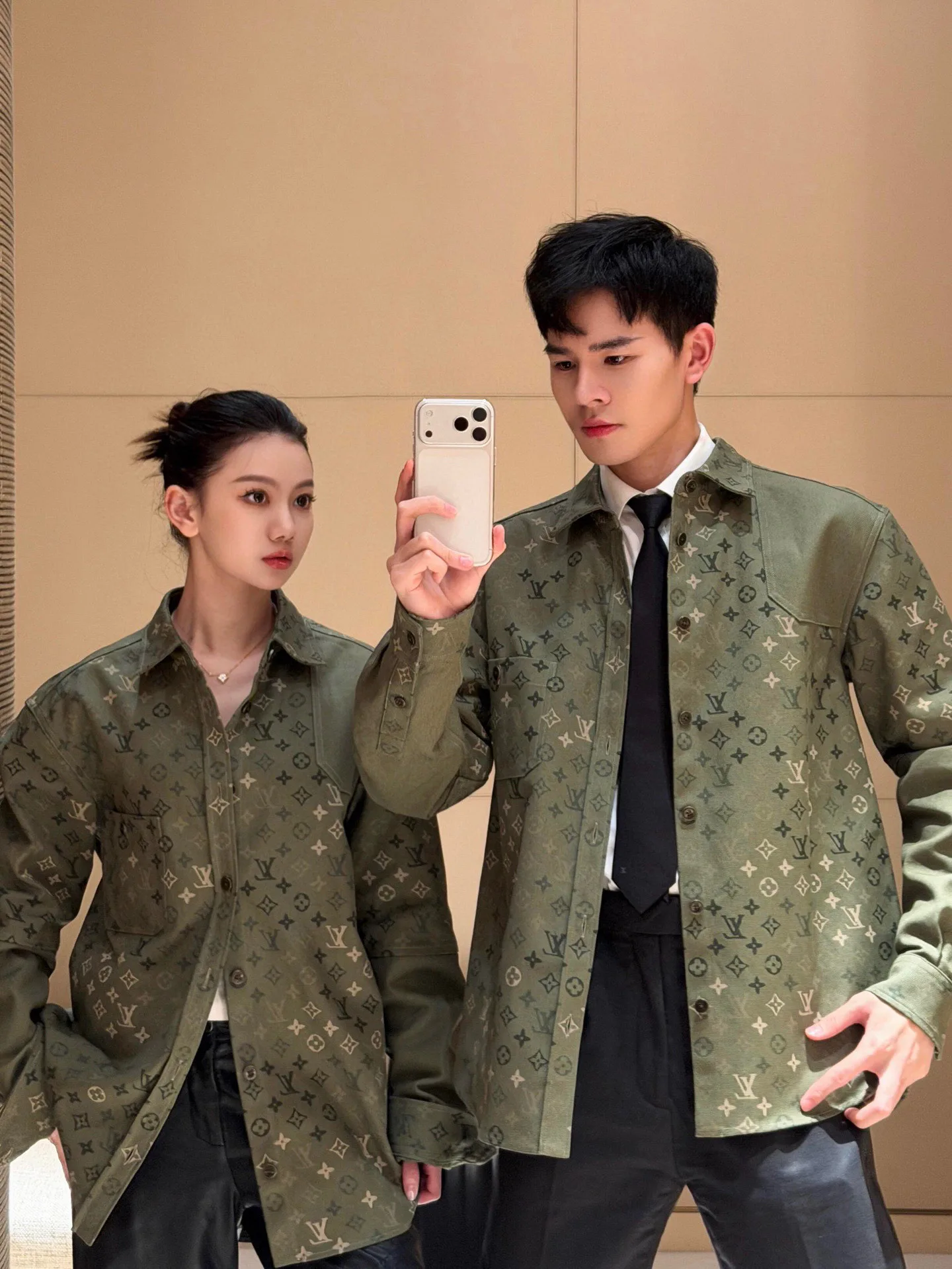 Куртки Женские Louis Vuitton 382191