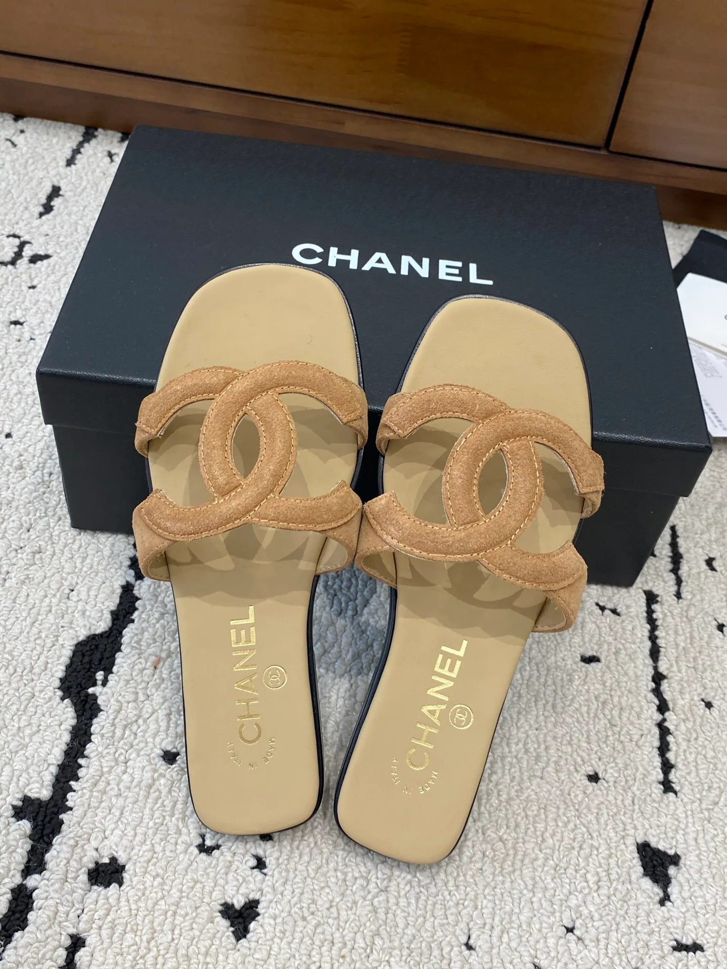Шлепанцы Женские Chanel 13321044